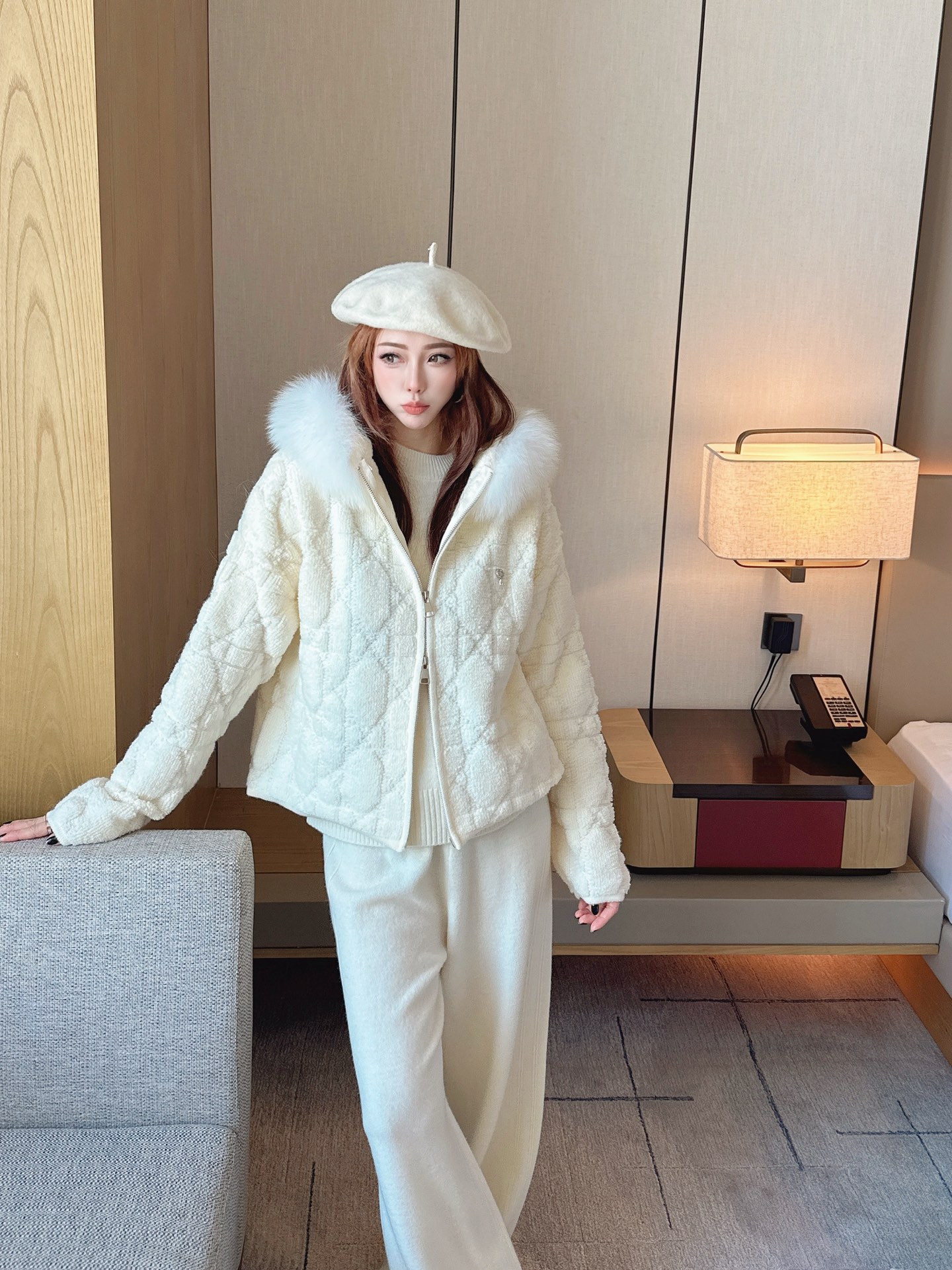 CD 26fw fur-trim hooded jacket