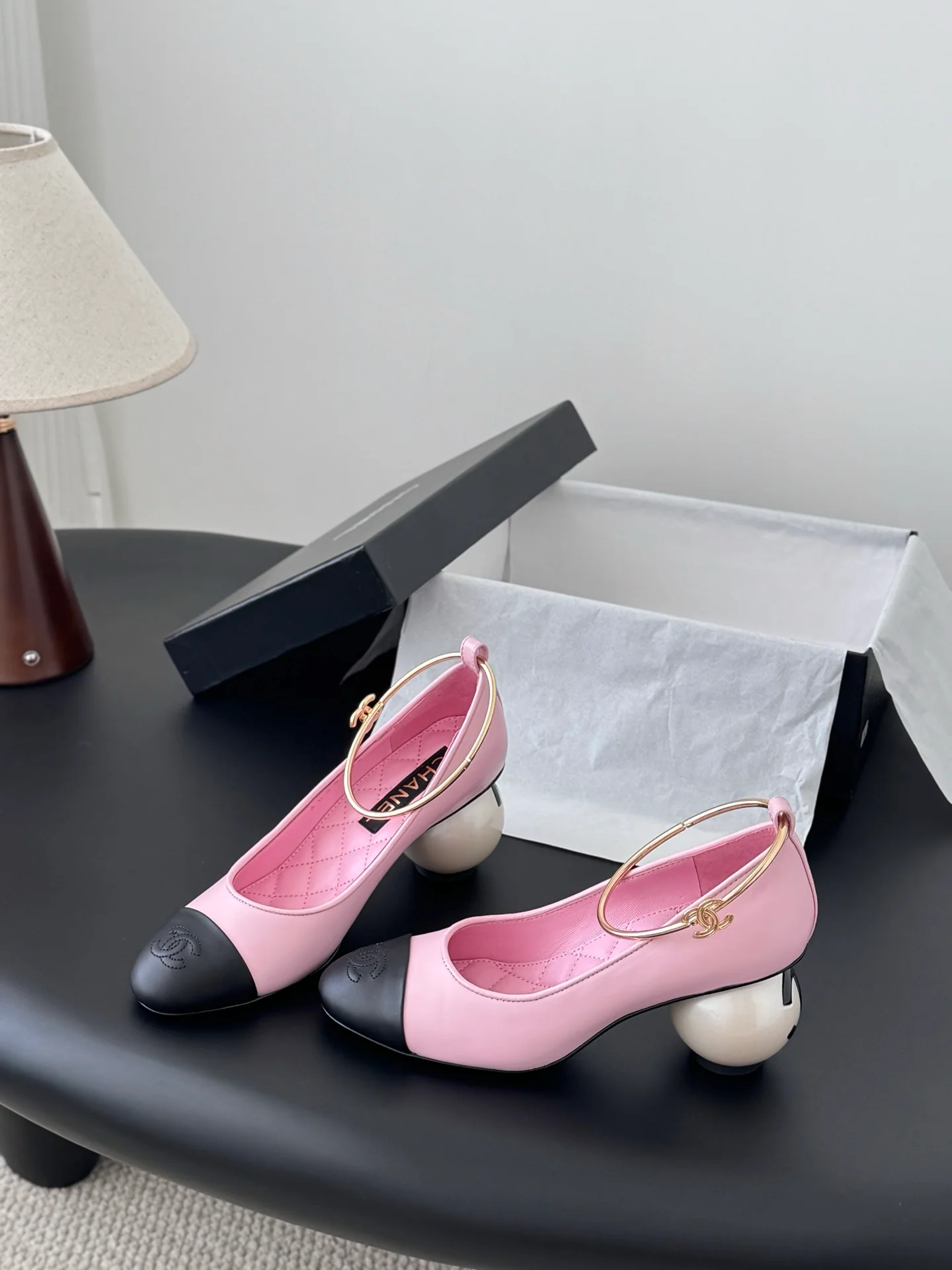 Chan 25fw chunky heels