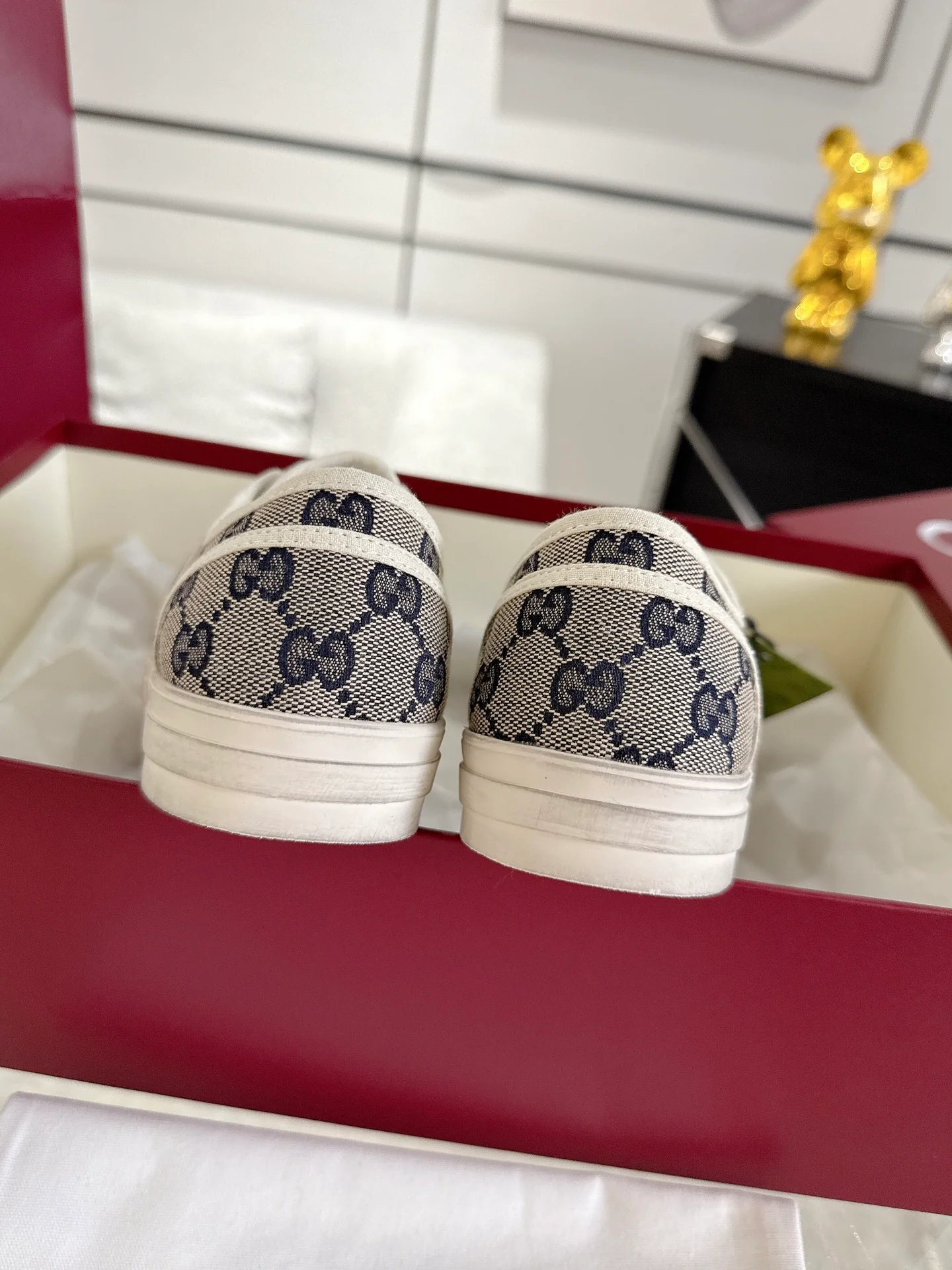 Guc sneakers