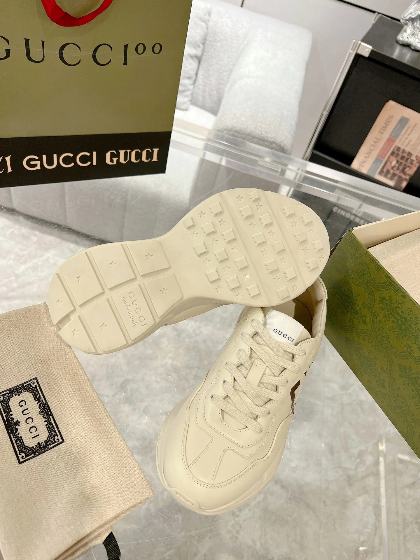 Gucc 25fw dad's shoes
