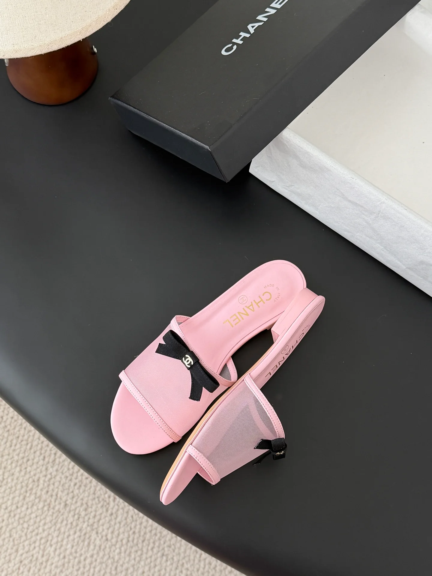 Chan 26ss bow mesh slides