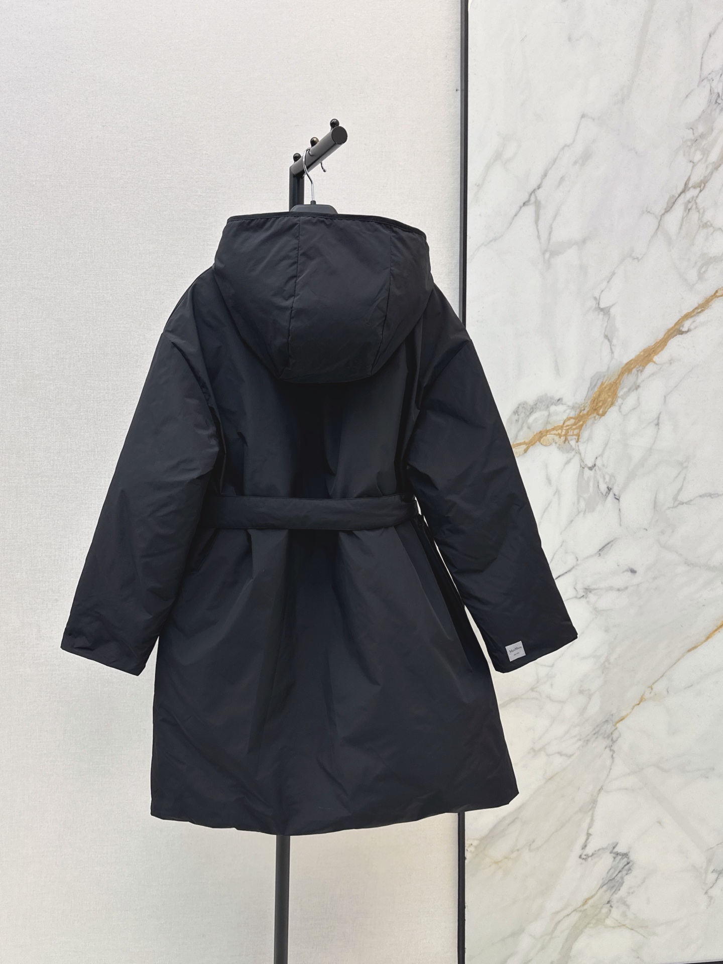 Max 26fw reversible hooded puffer jacket