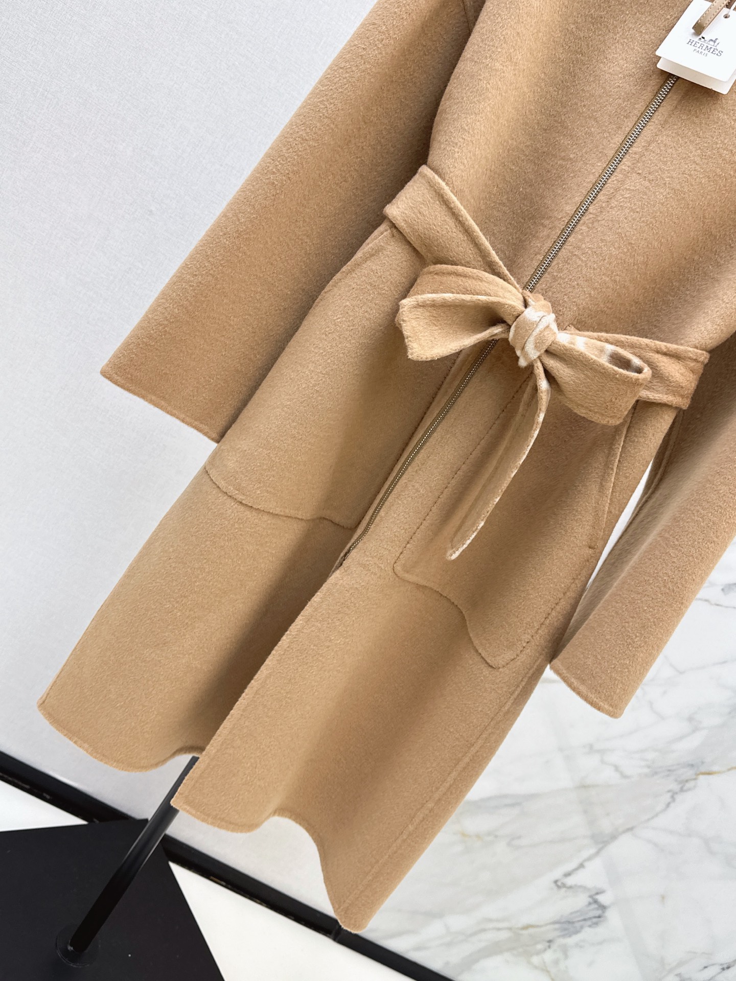 Her 26fw cashmere overcoats