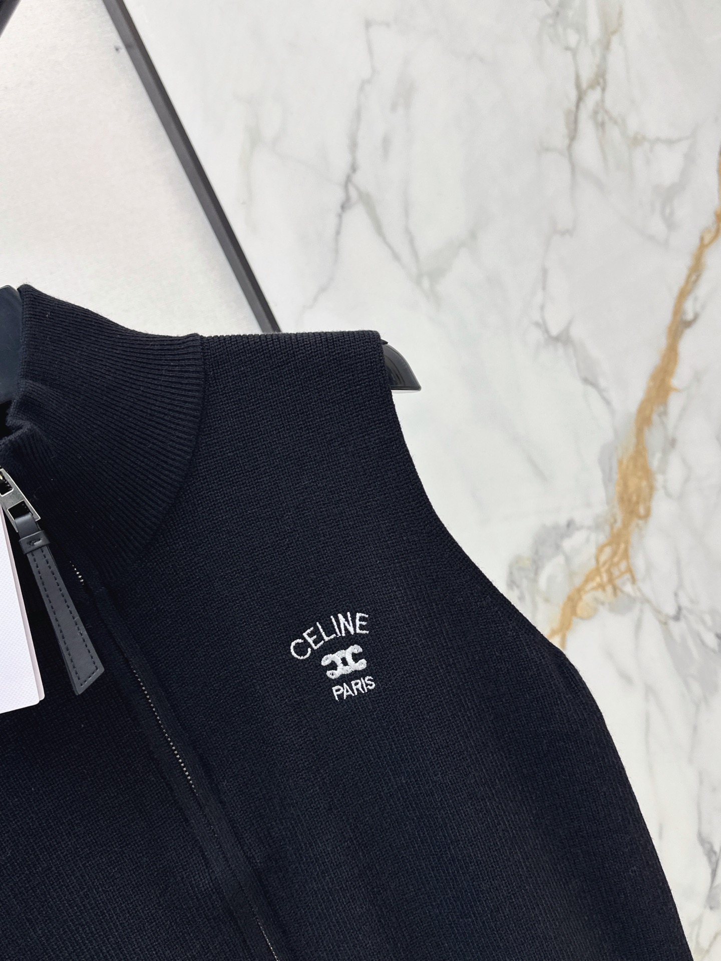 Celi 26fw knit vest