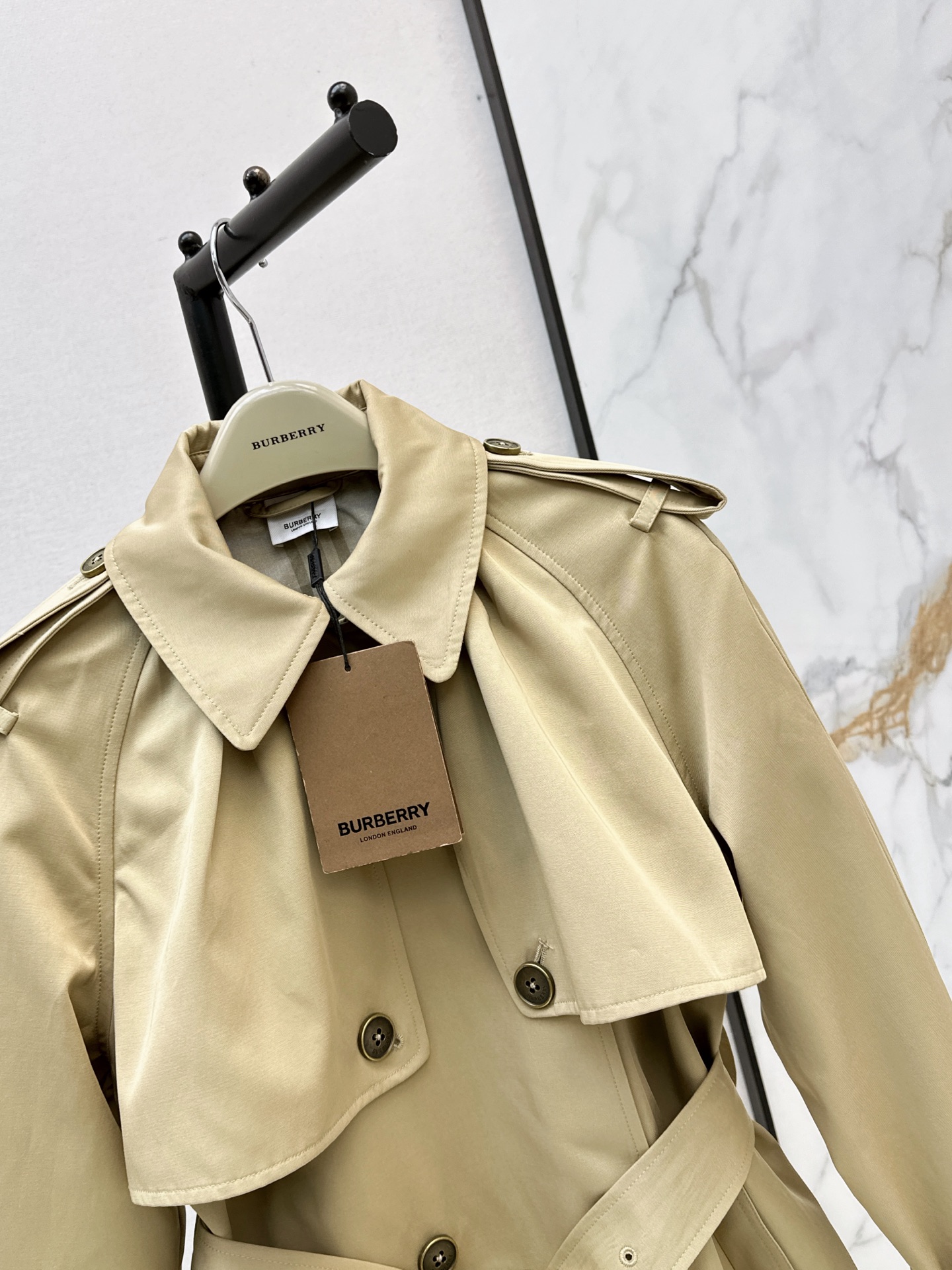 Bur 26fw ruffle trench coats