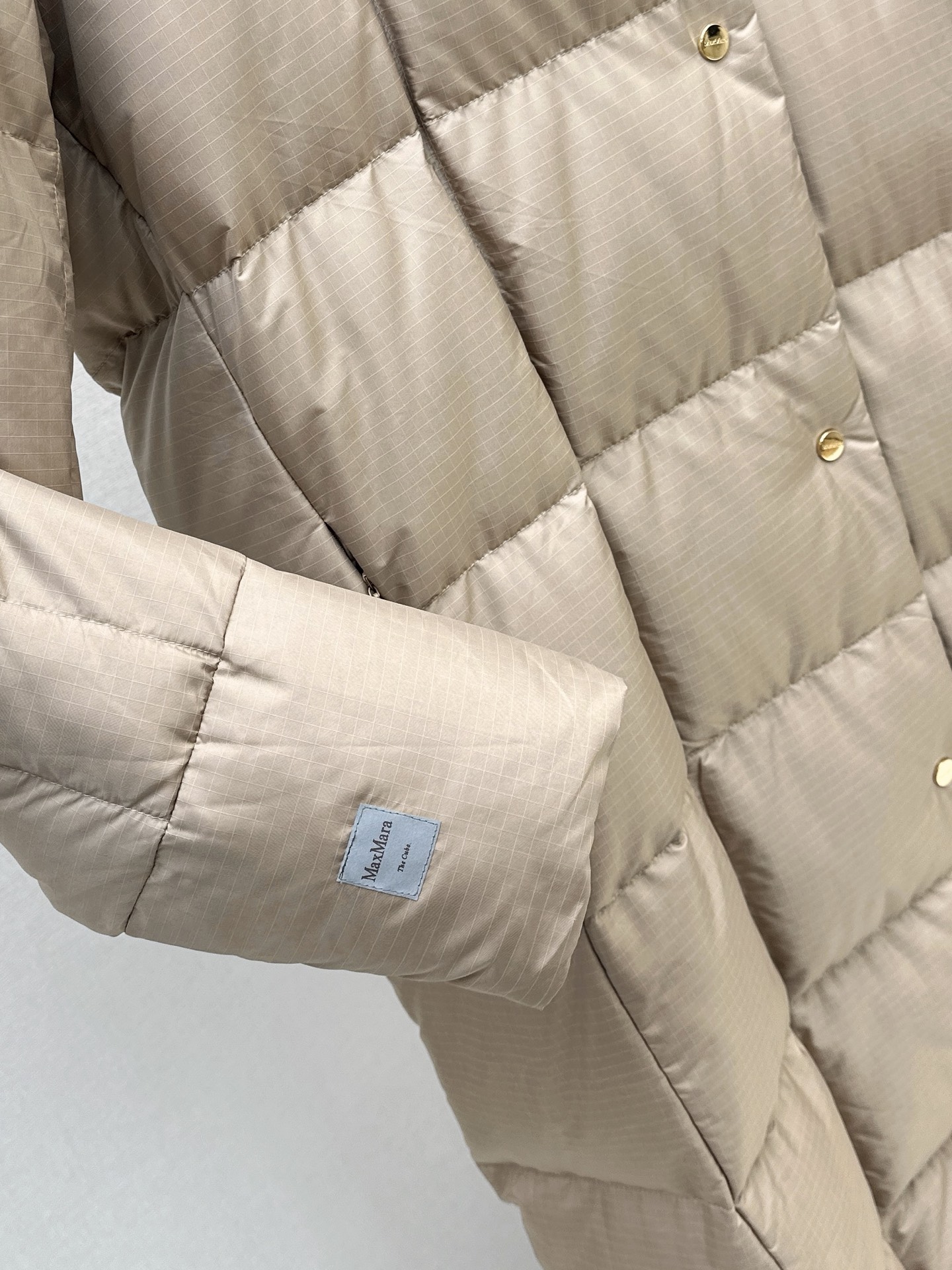 Max 26fw hooded long down jacket