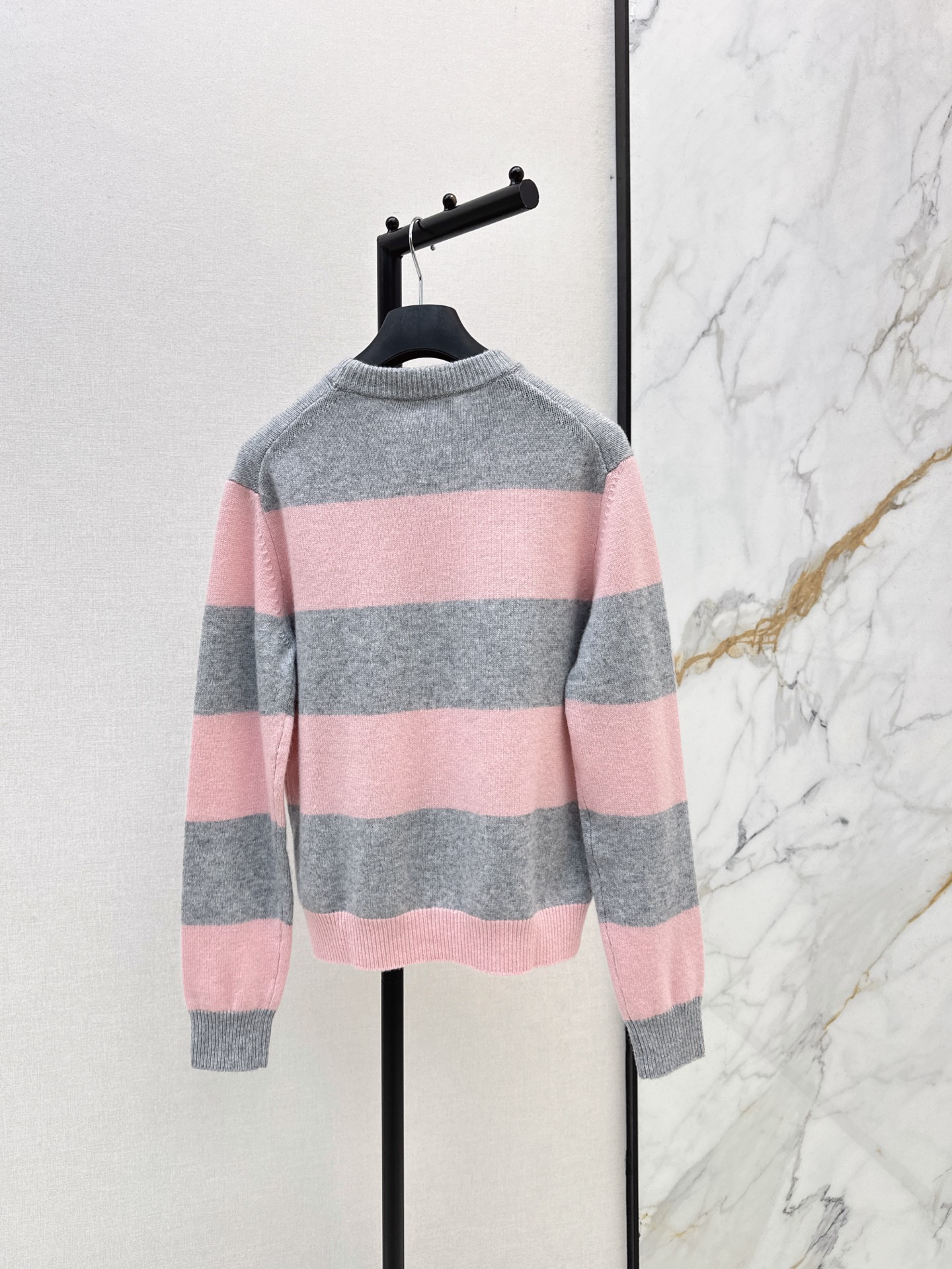 CD 26fw stripe sweater