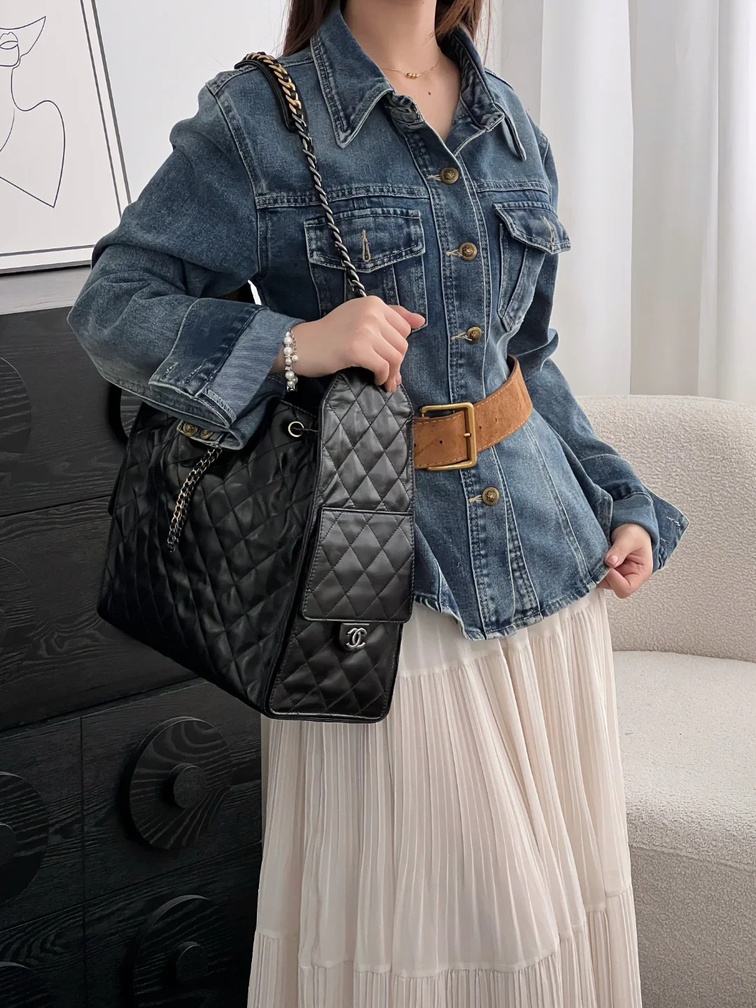 Chan 25A hobo bags