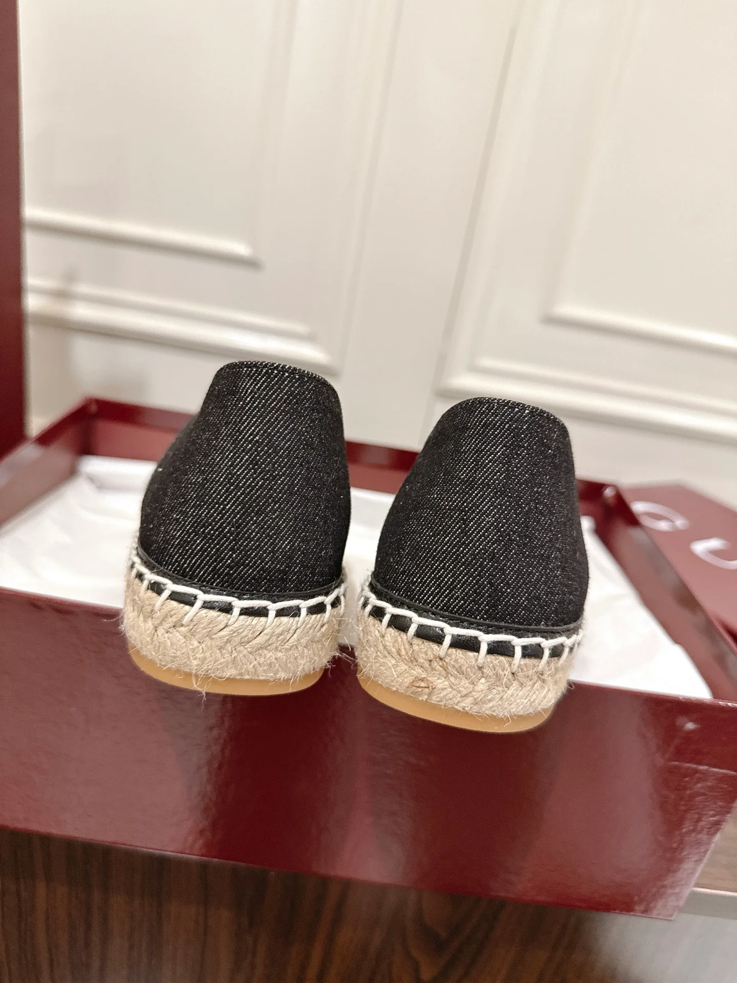 Guc 25fw espadrilles