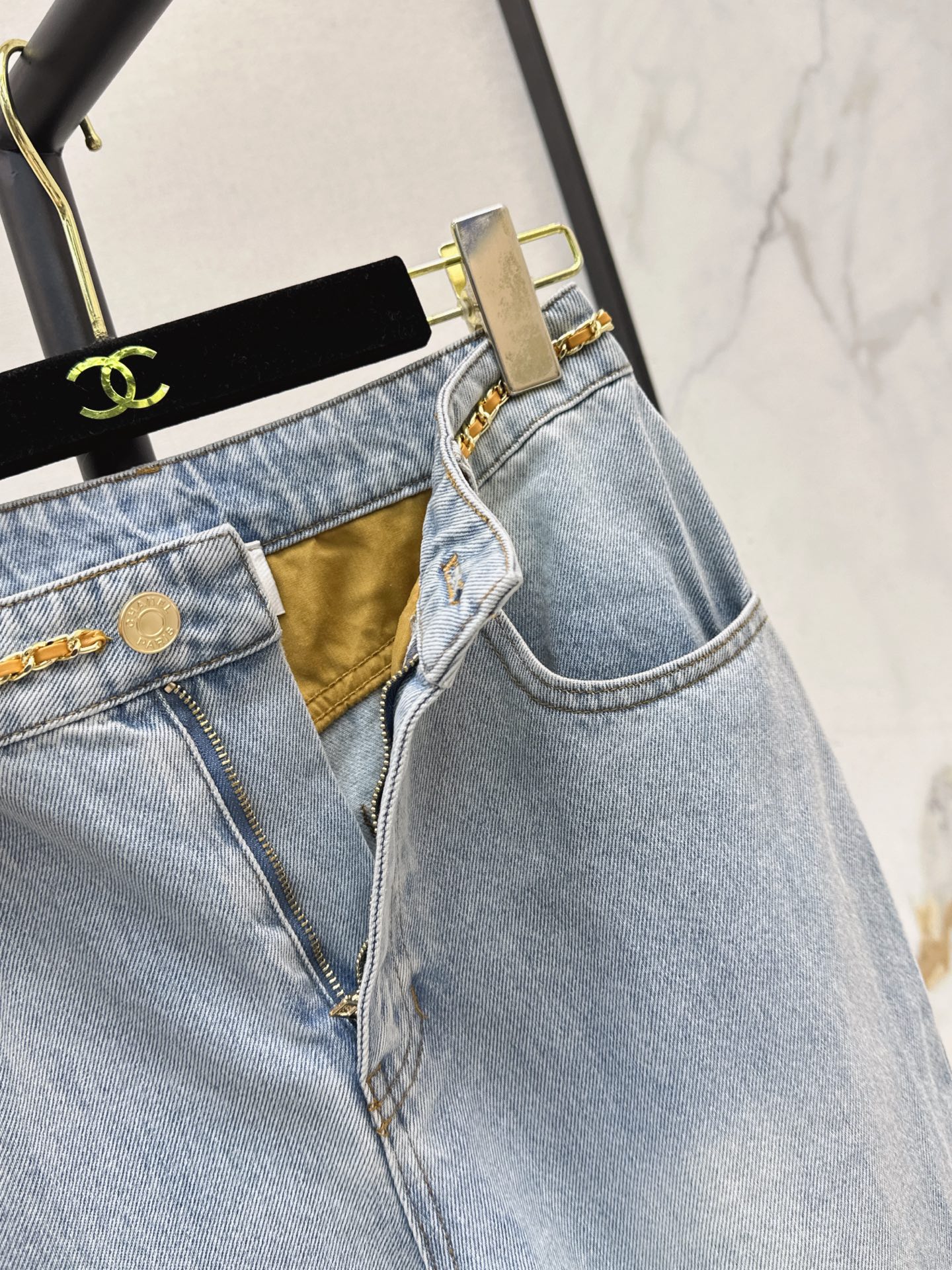 Chan 26fw suede contract straight-leg jeans