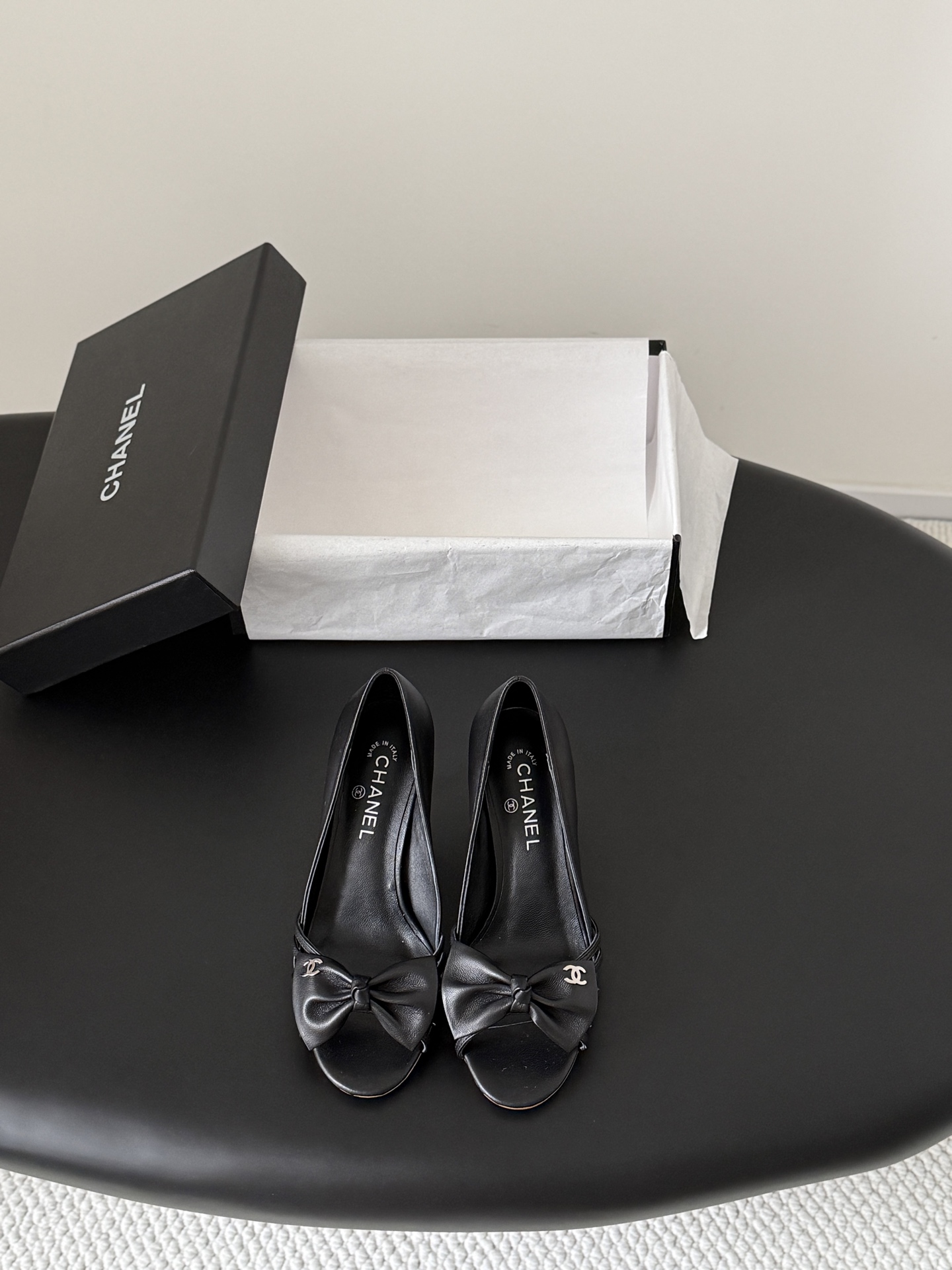 Chan 26ss peep toe heels