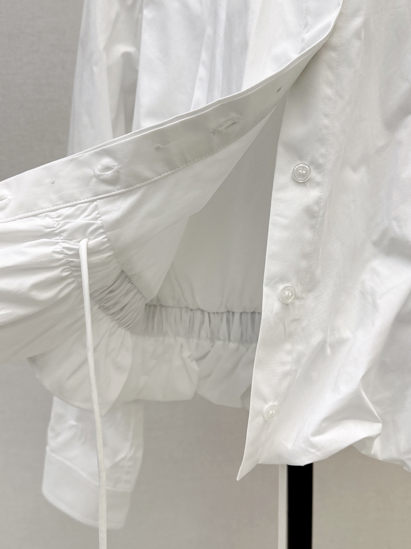 Loe 26fw drawstring shirt