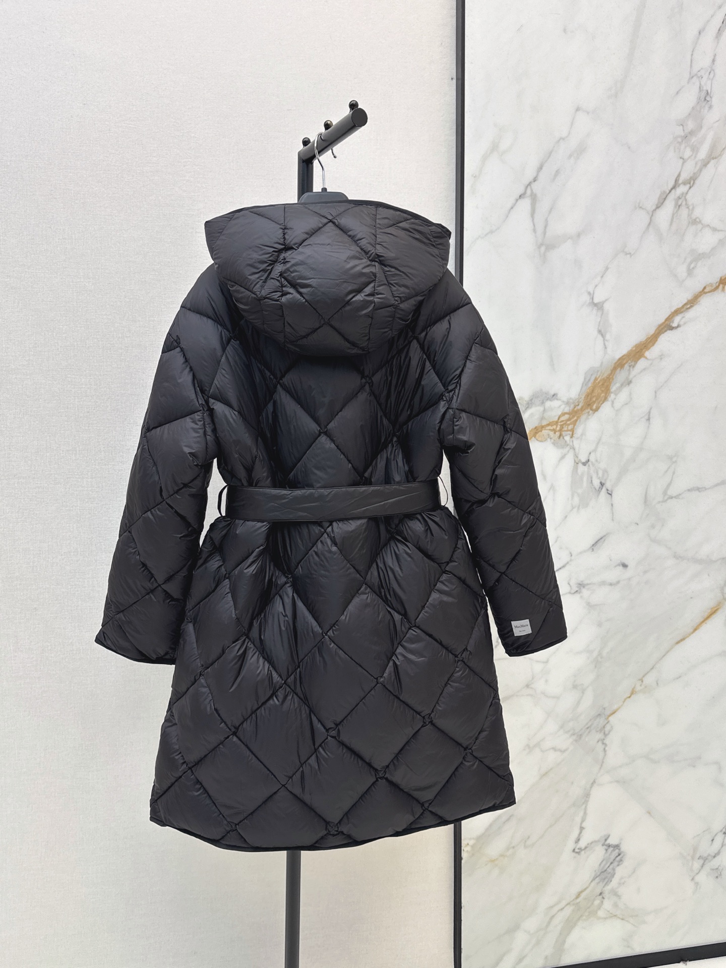 Max 26fw reversible hooded puffer jacket