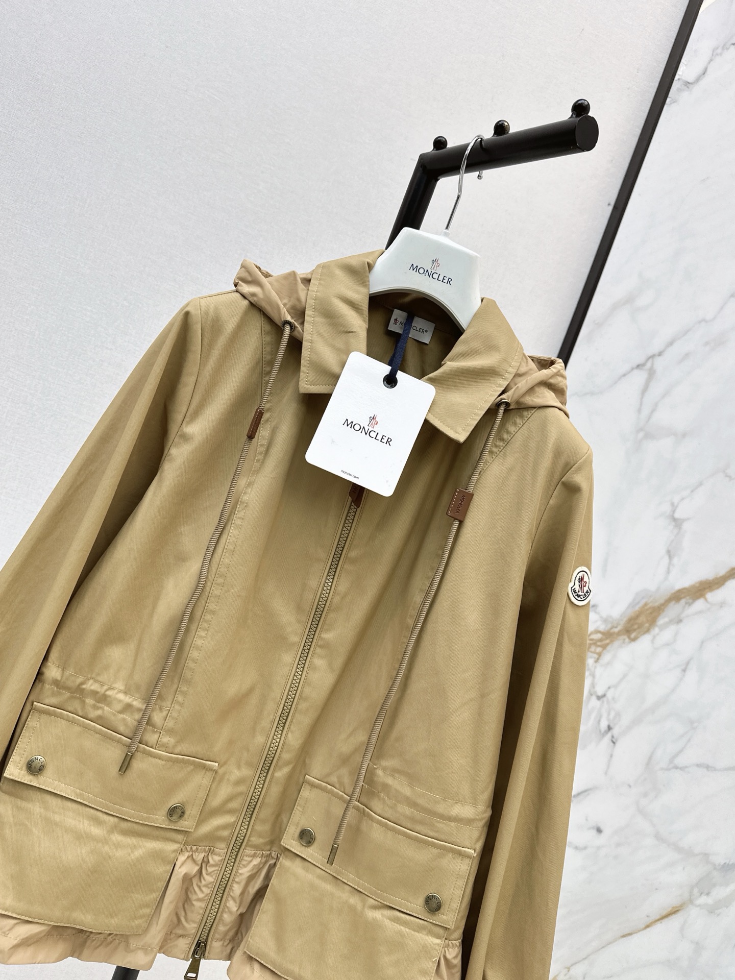 Monc 26fw drawstring hooded jacket
