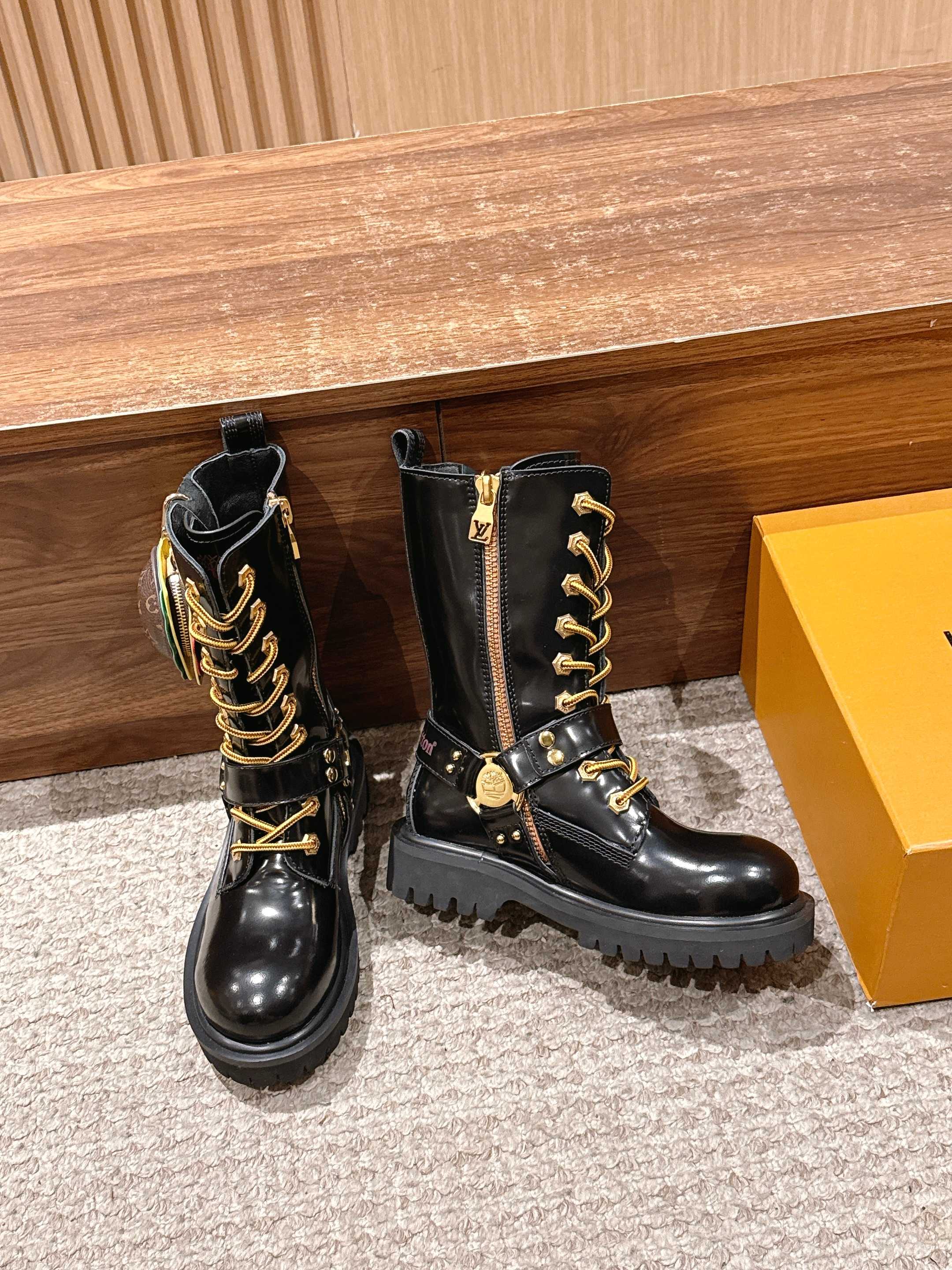 Loui 25fw biker boots