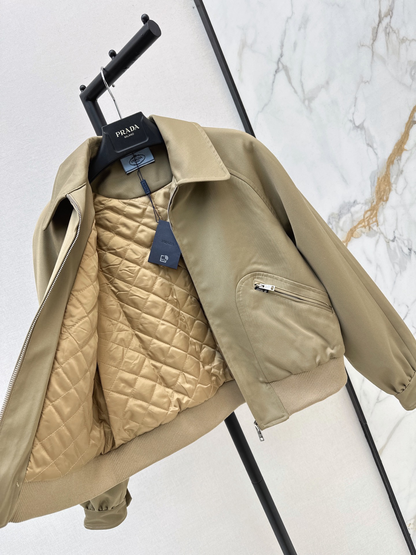 Pra 26fw padded jacket