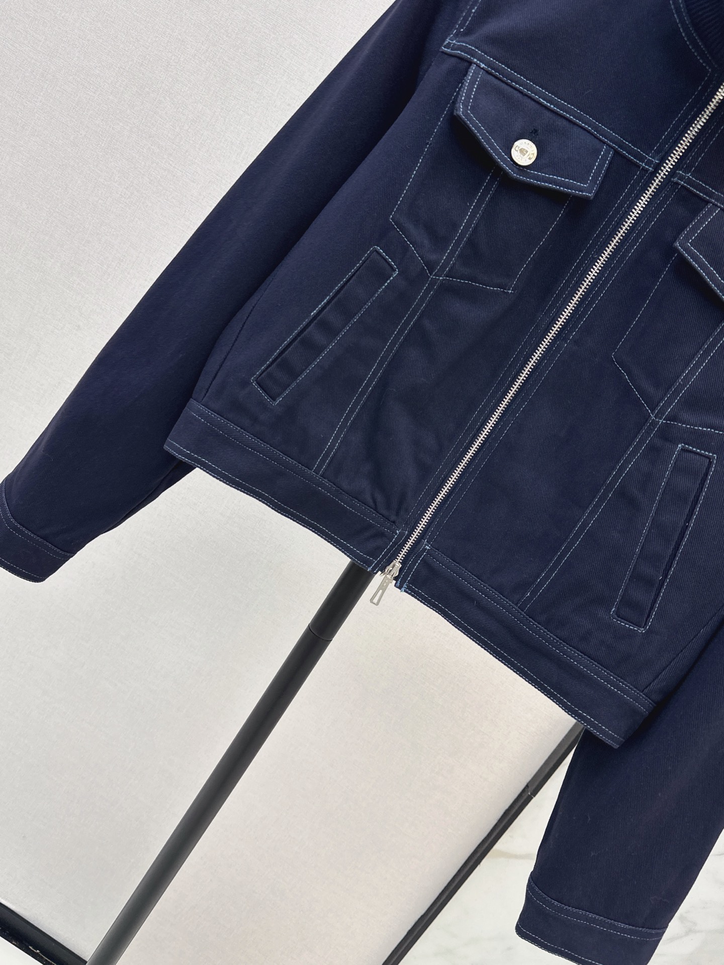 Her 26fw zipper jacket