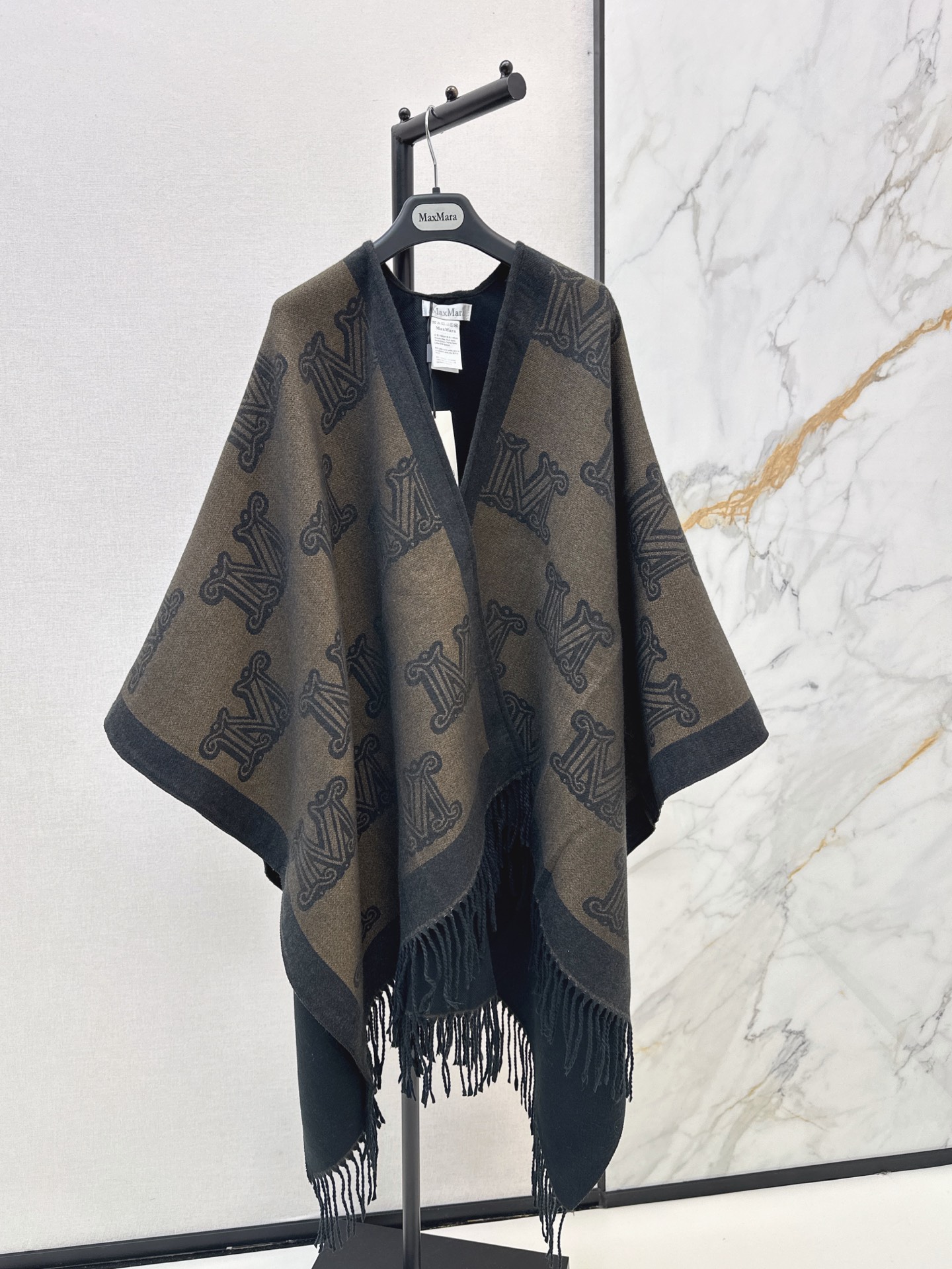 Max 26fw wool shawls