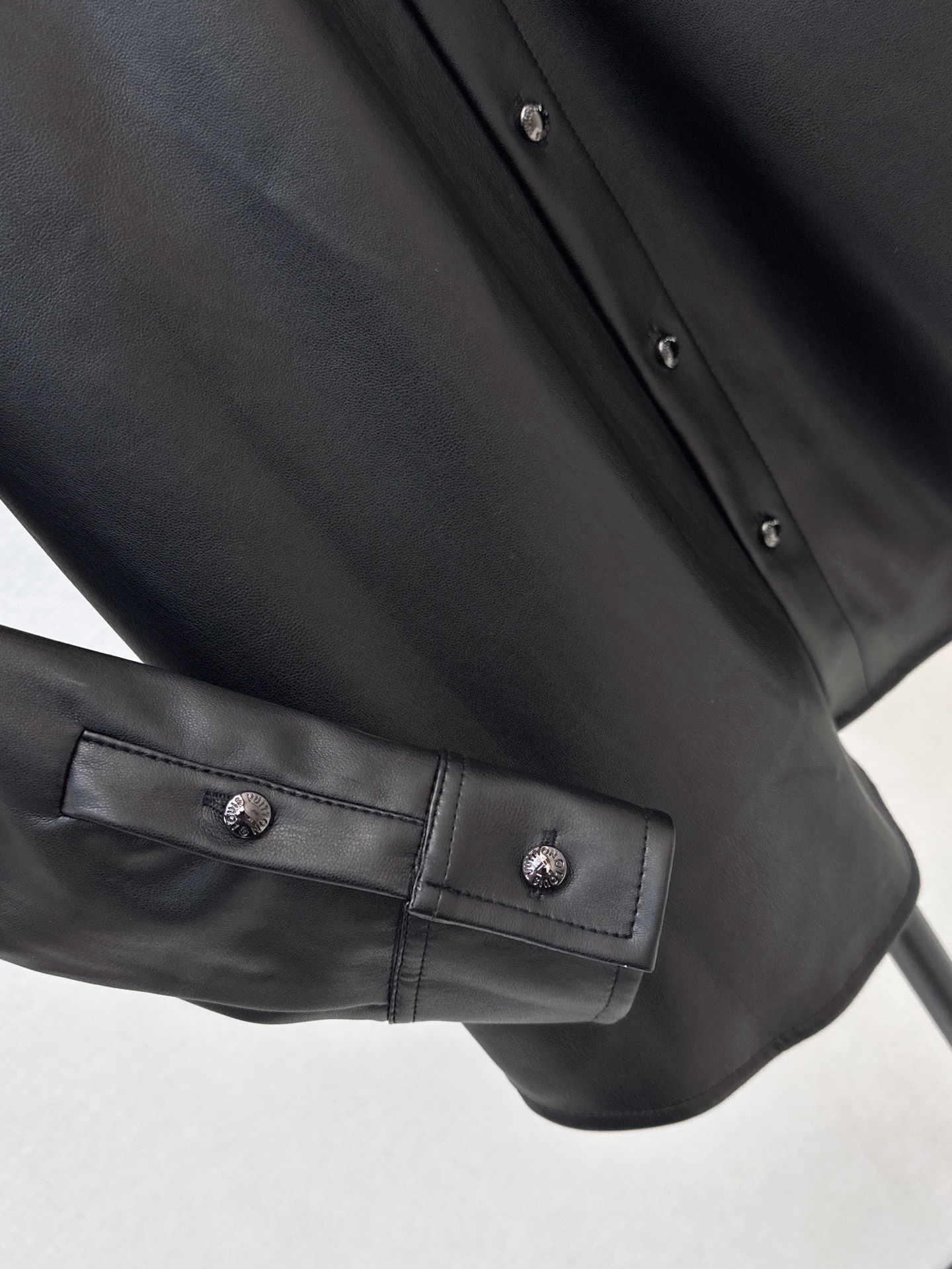 Loui 26fw pu leather shirt jacket