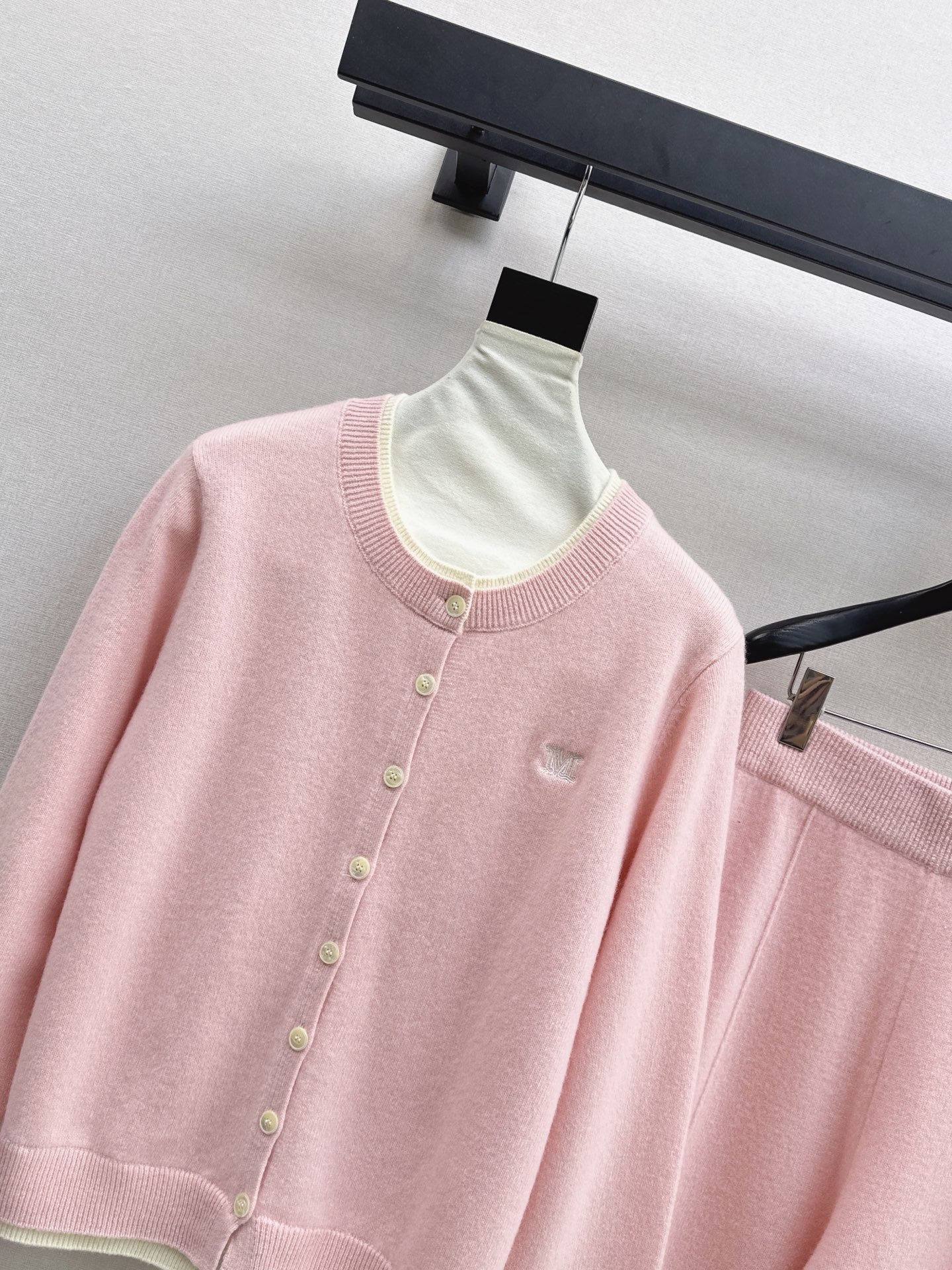 Max 26fw knit cardigan pants sets