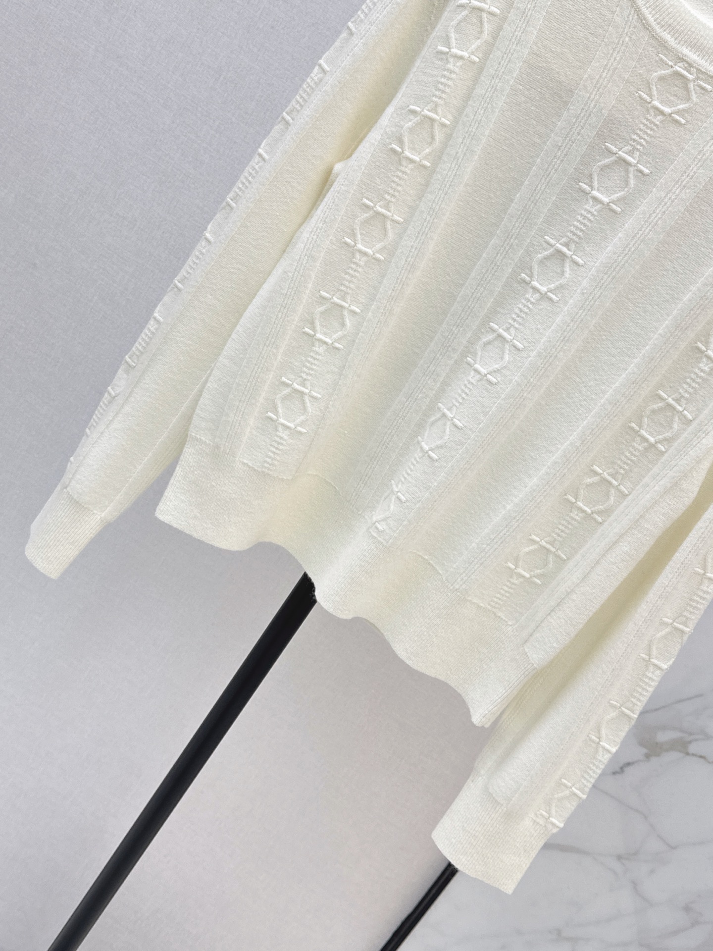 Her 26fw cable sweater