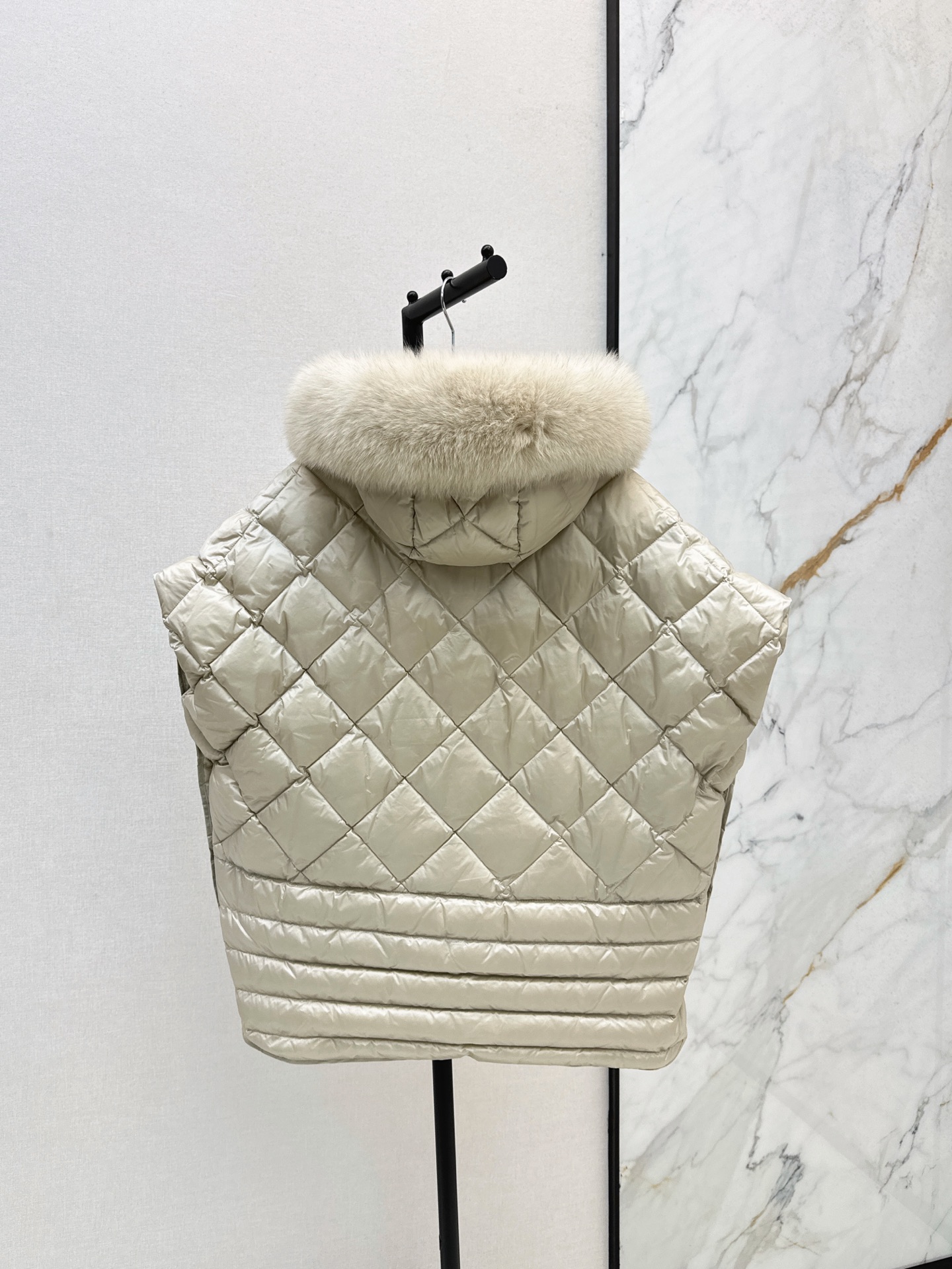 Max 26fw Hooded Down Vest