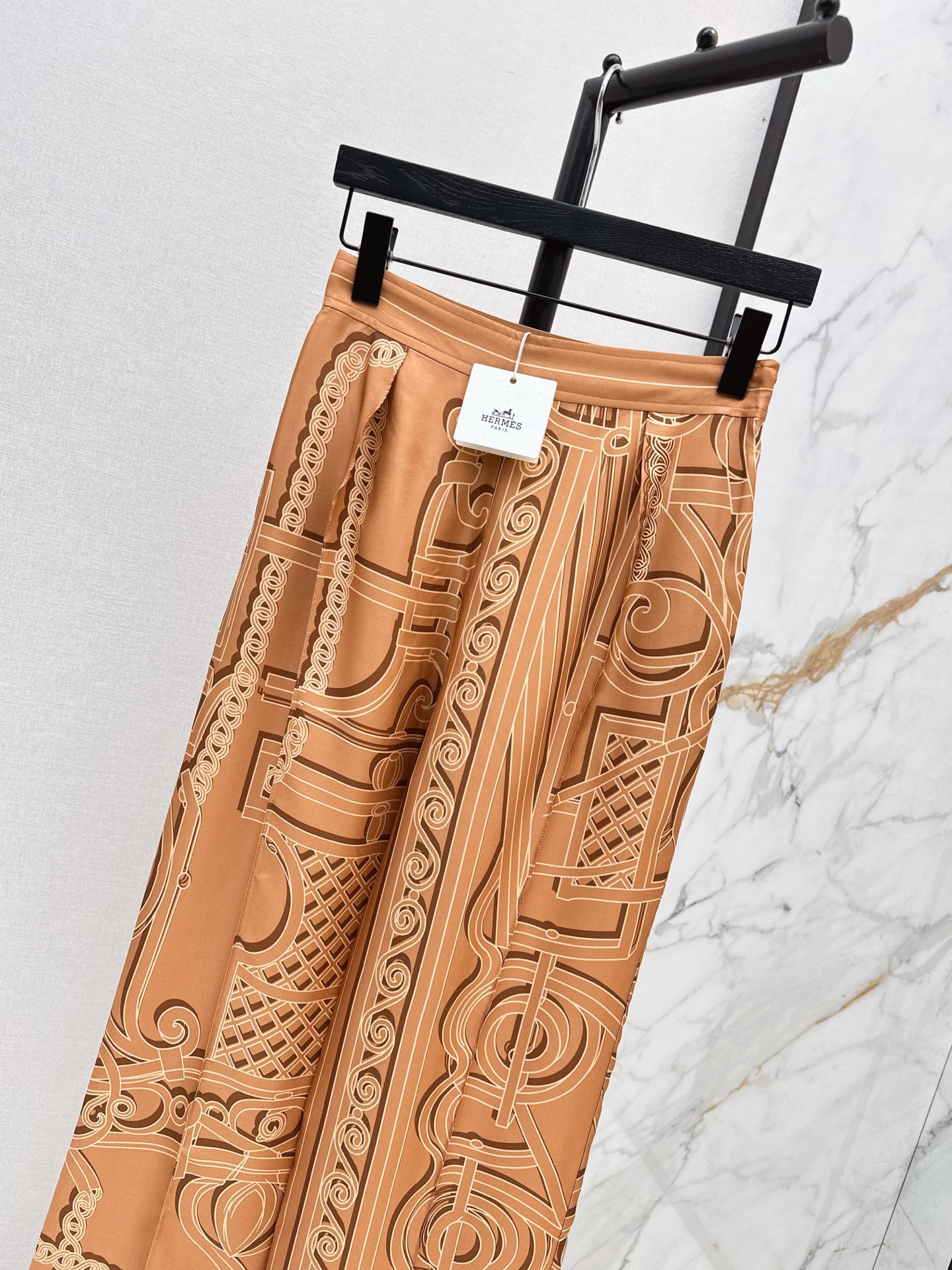 Her 26fw print silk pants