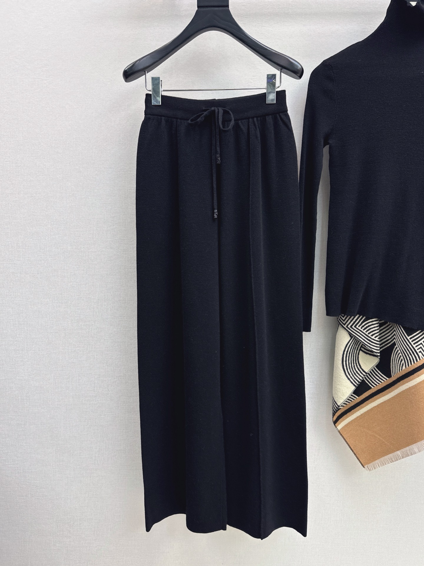 Her 26fw 3pcs knit basic tee shawls pants sets