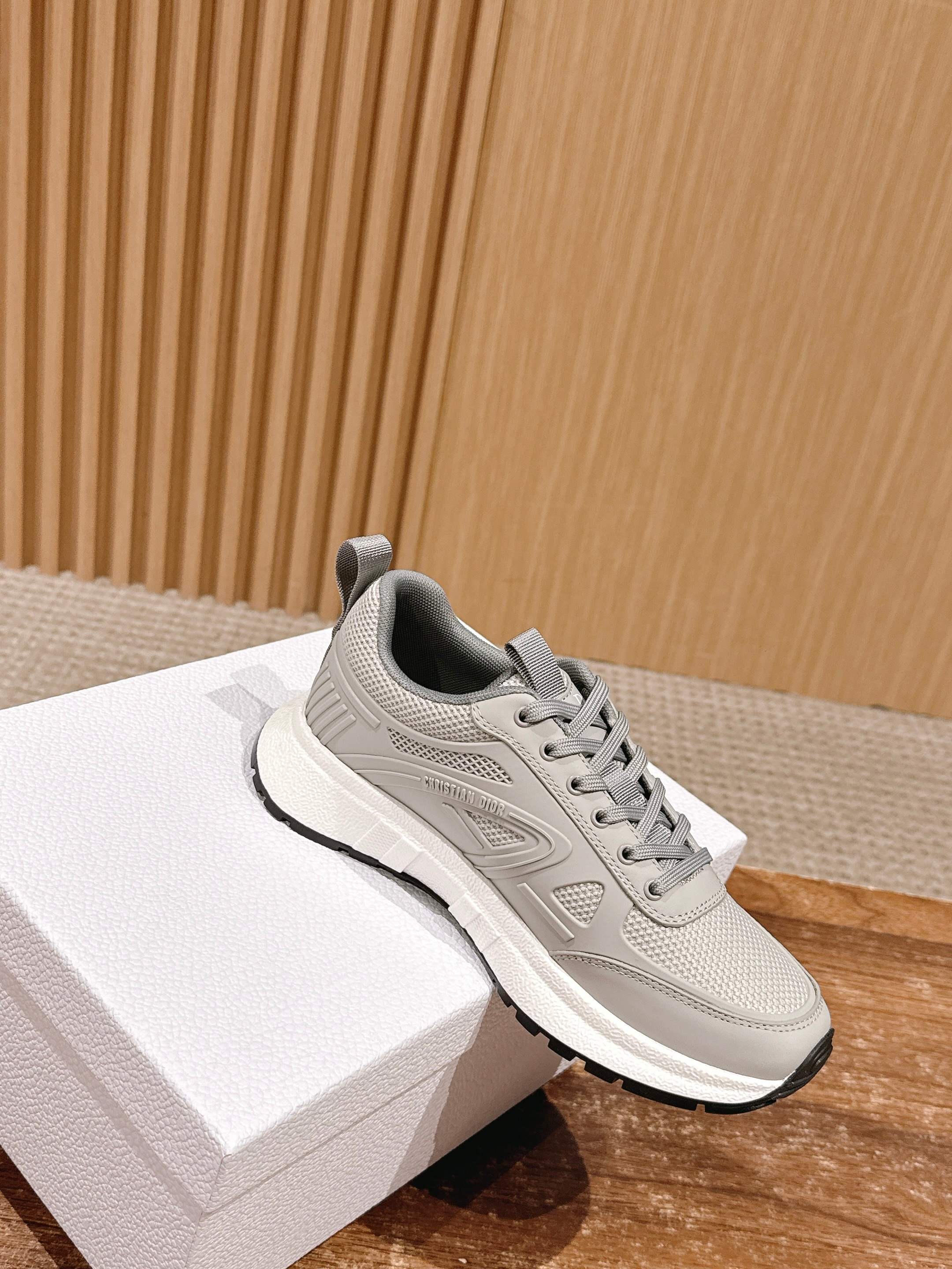 CD 25fw sneaker