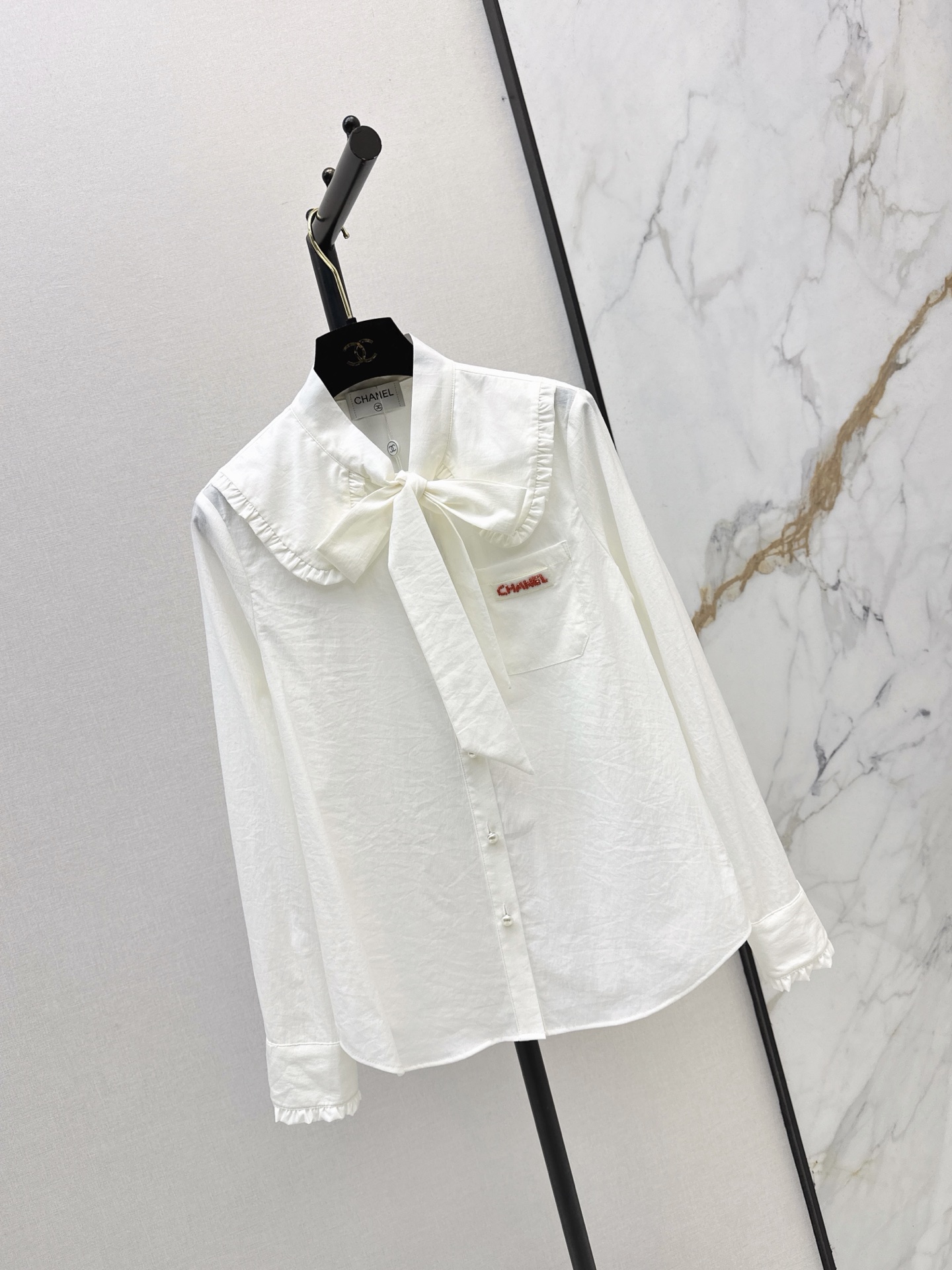 Chan 26fw ruffle ribbon shirt