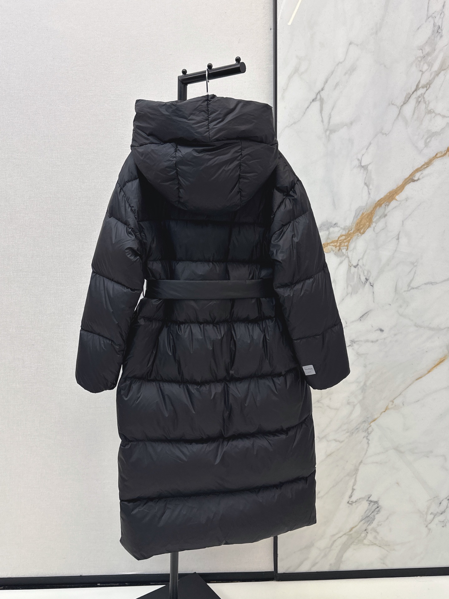 Max 26fw long hooded down jacket