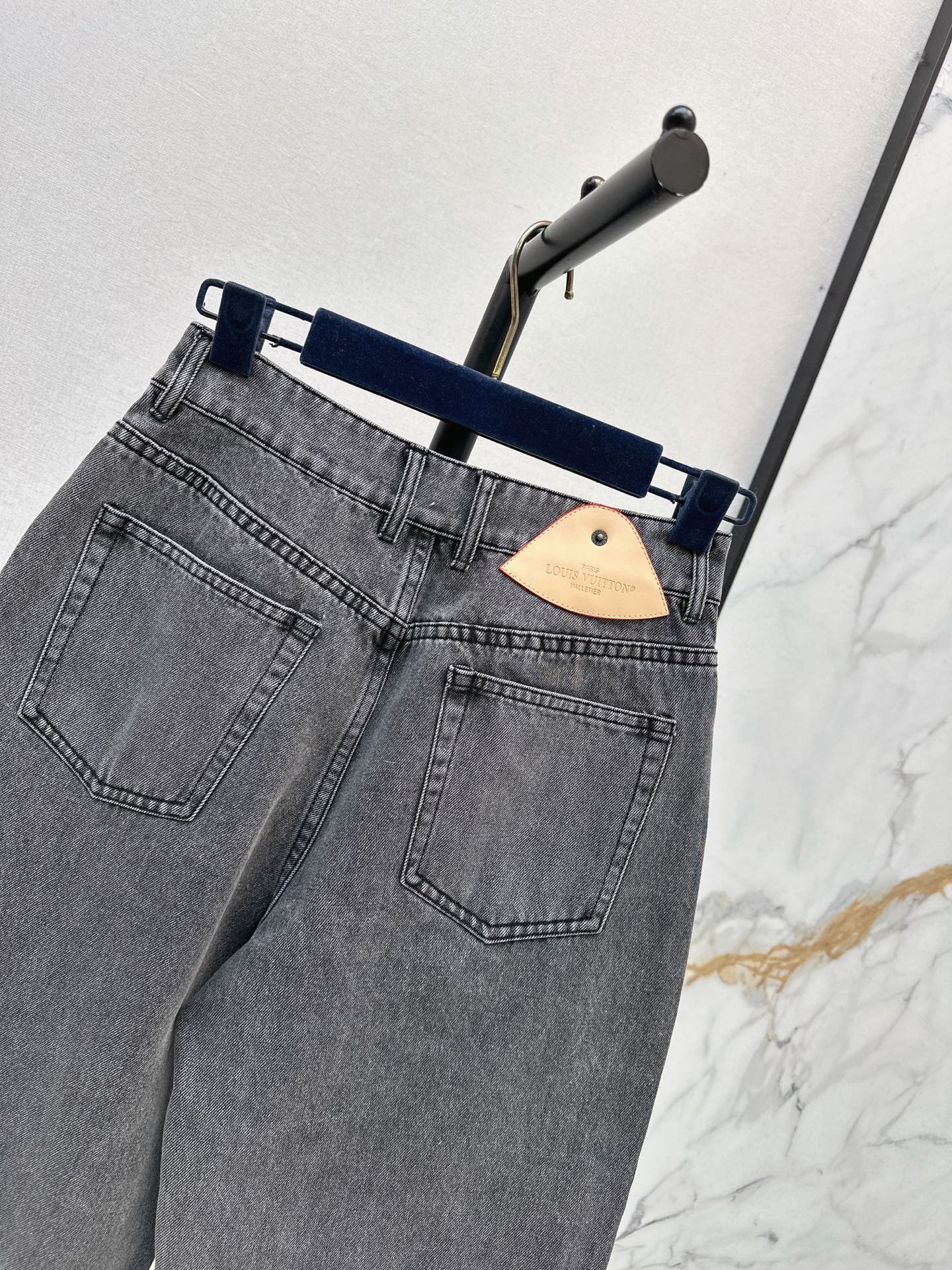 Loui 26fw high waist jeans