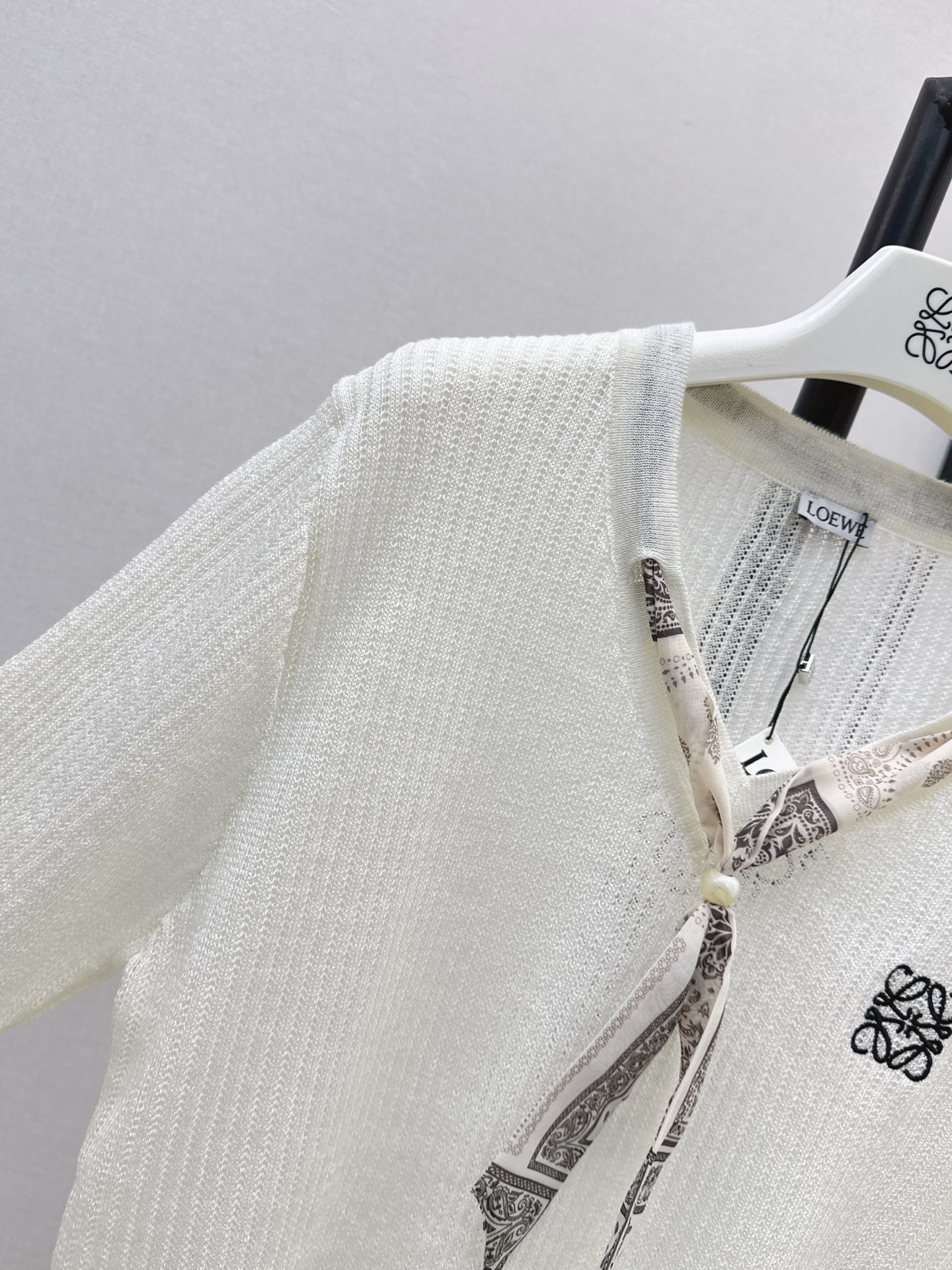 Loe 26fw scraf knit sweater