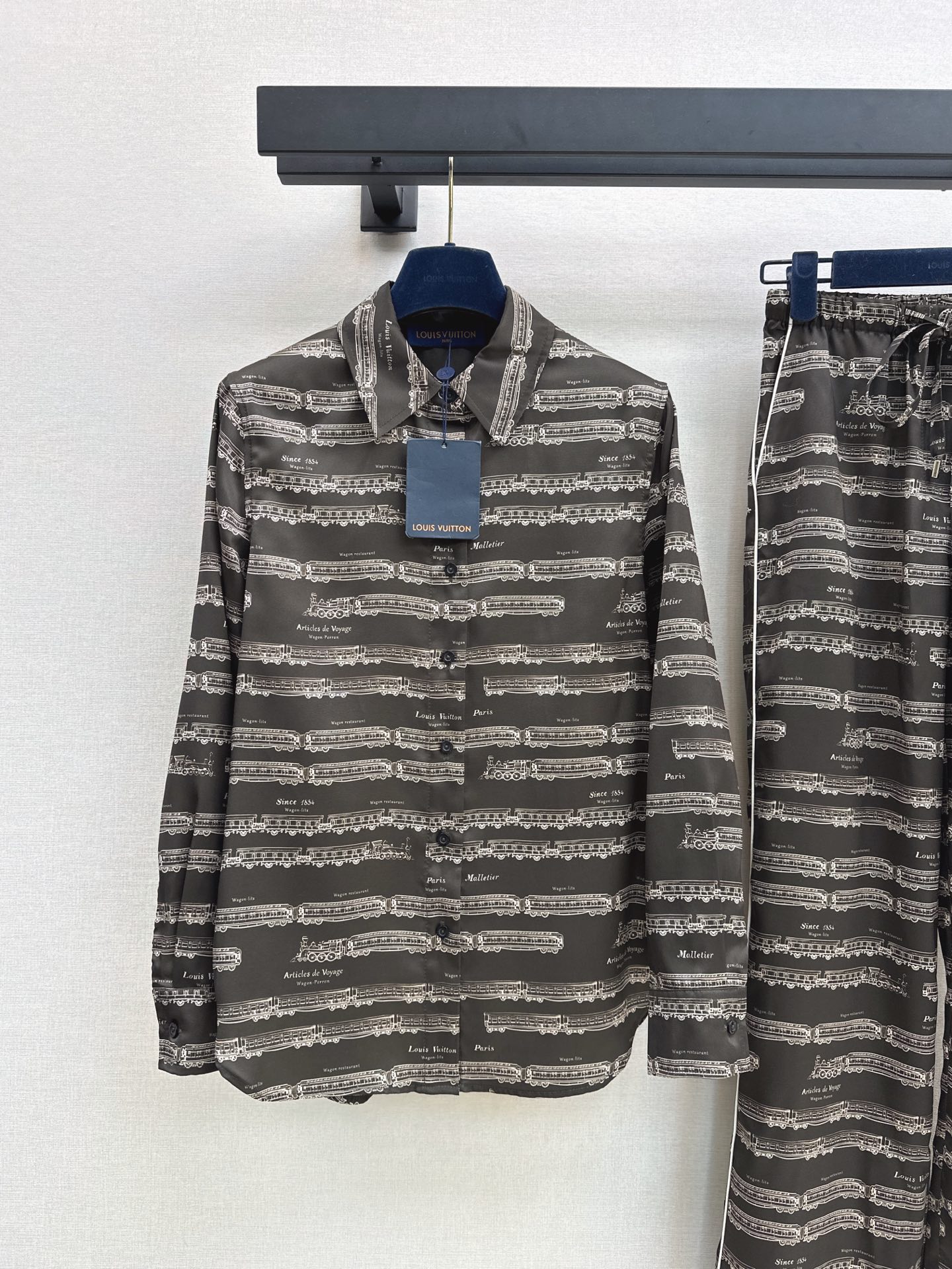 Loui 26fw print shirt pant sets