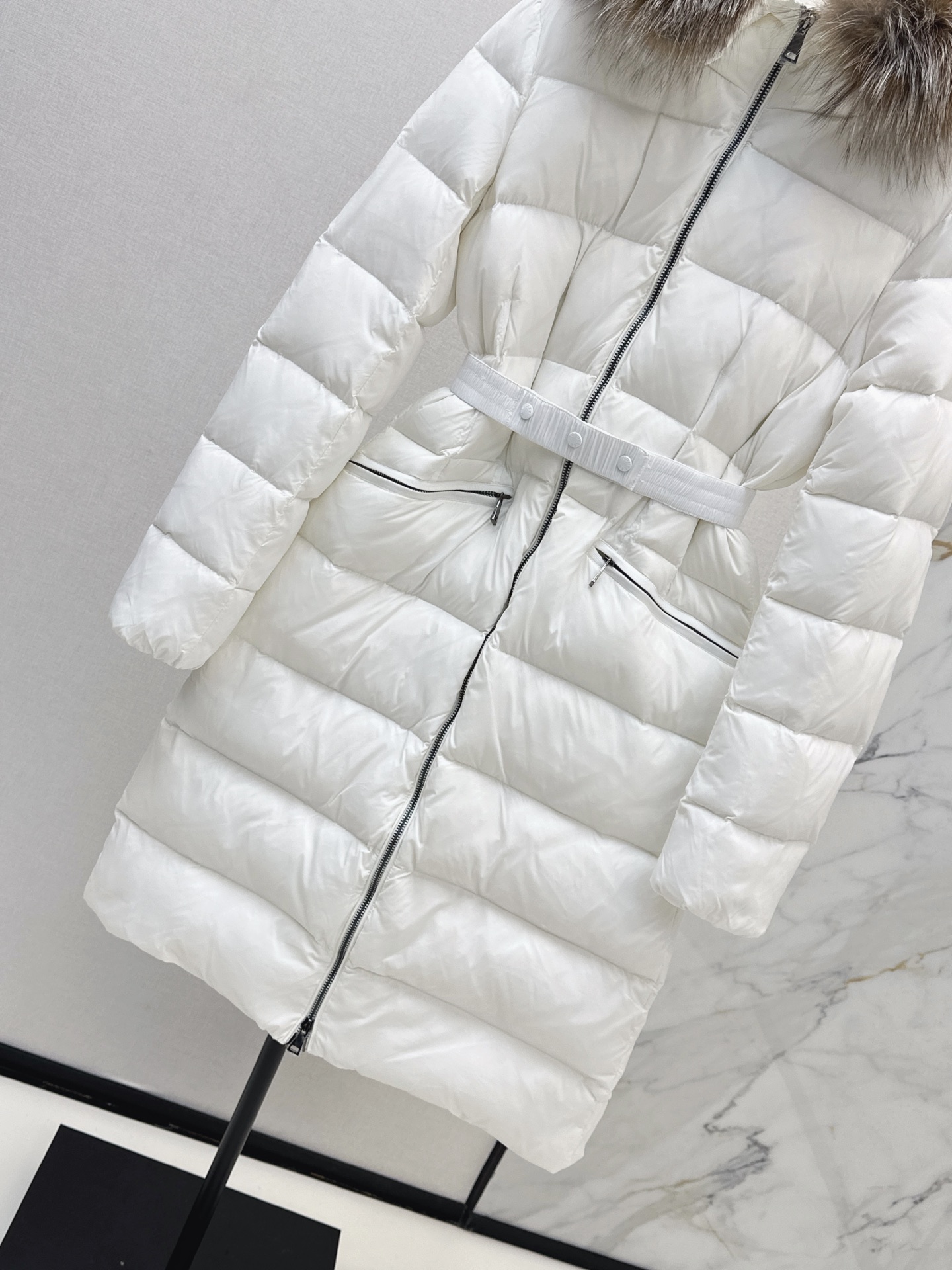 Monc 26fw hooded long down jacket