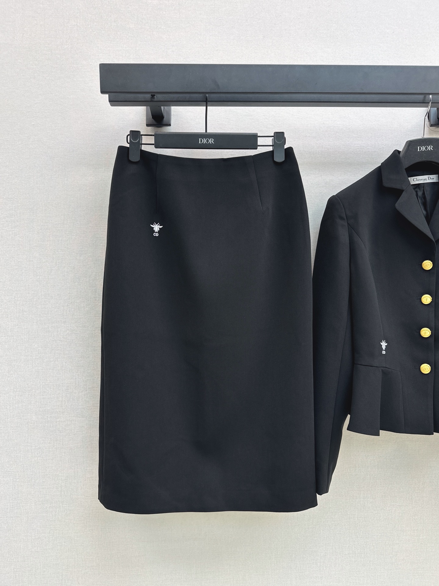 CD 26fw bee embroidery jacket A-lin skirt