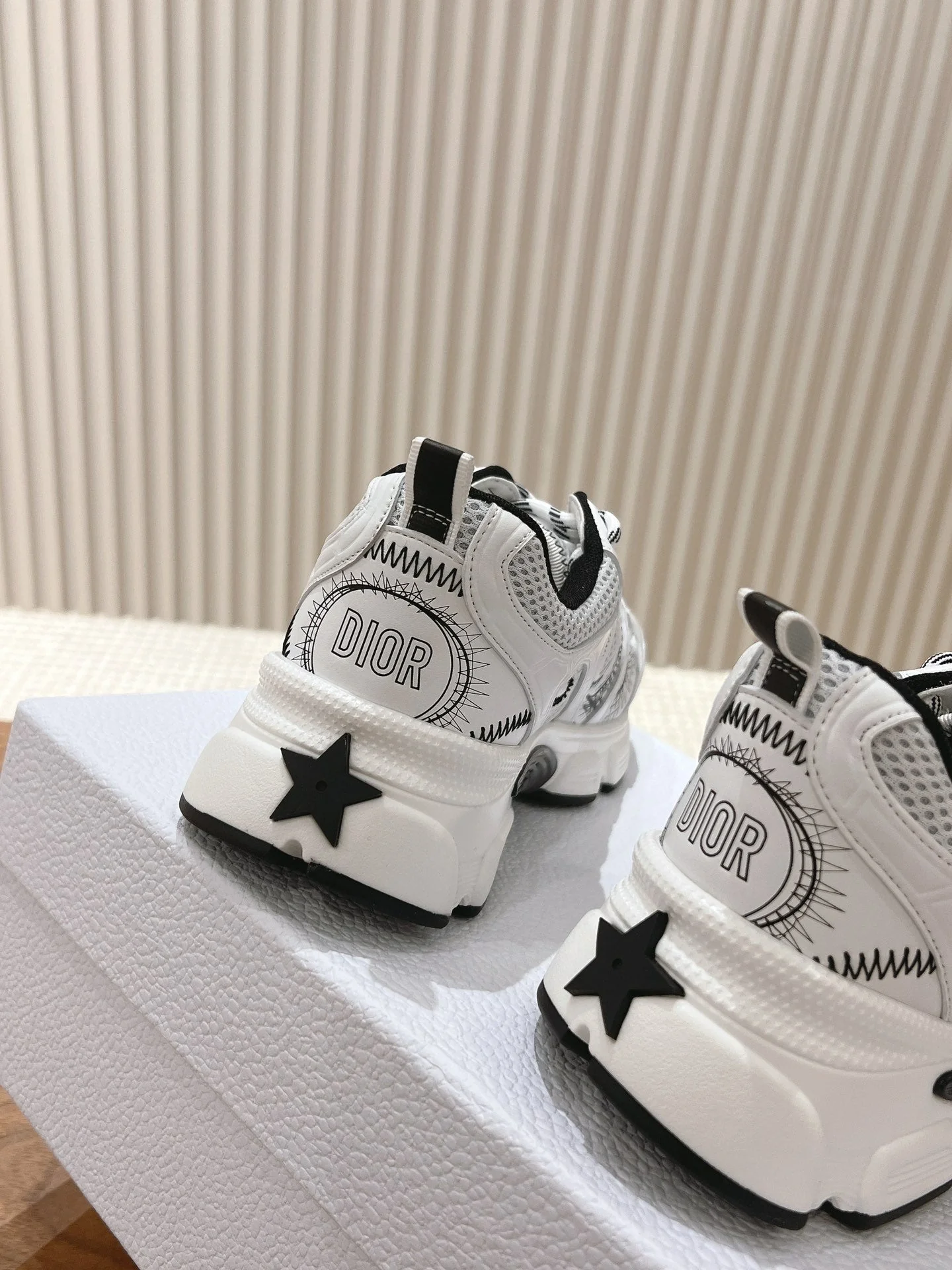 D chrono sneaker