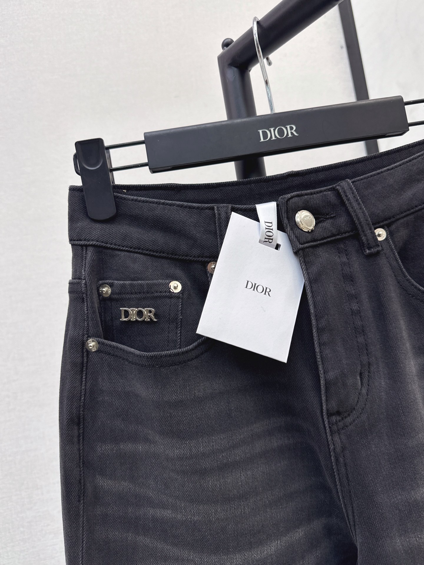 CD 26fw embroidery patch jeans