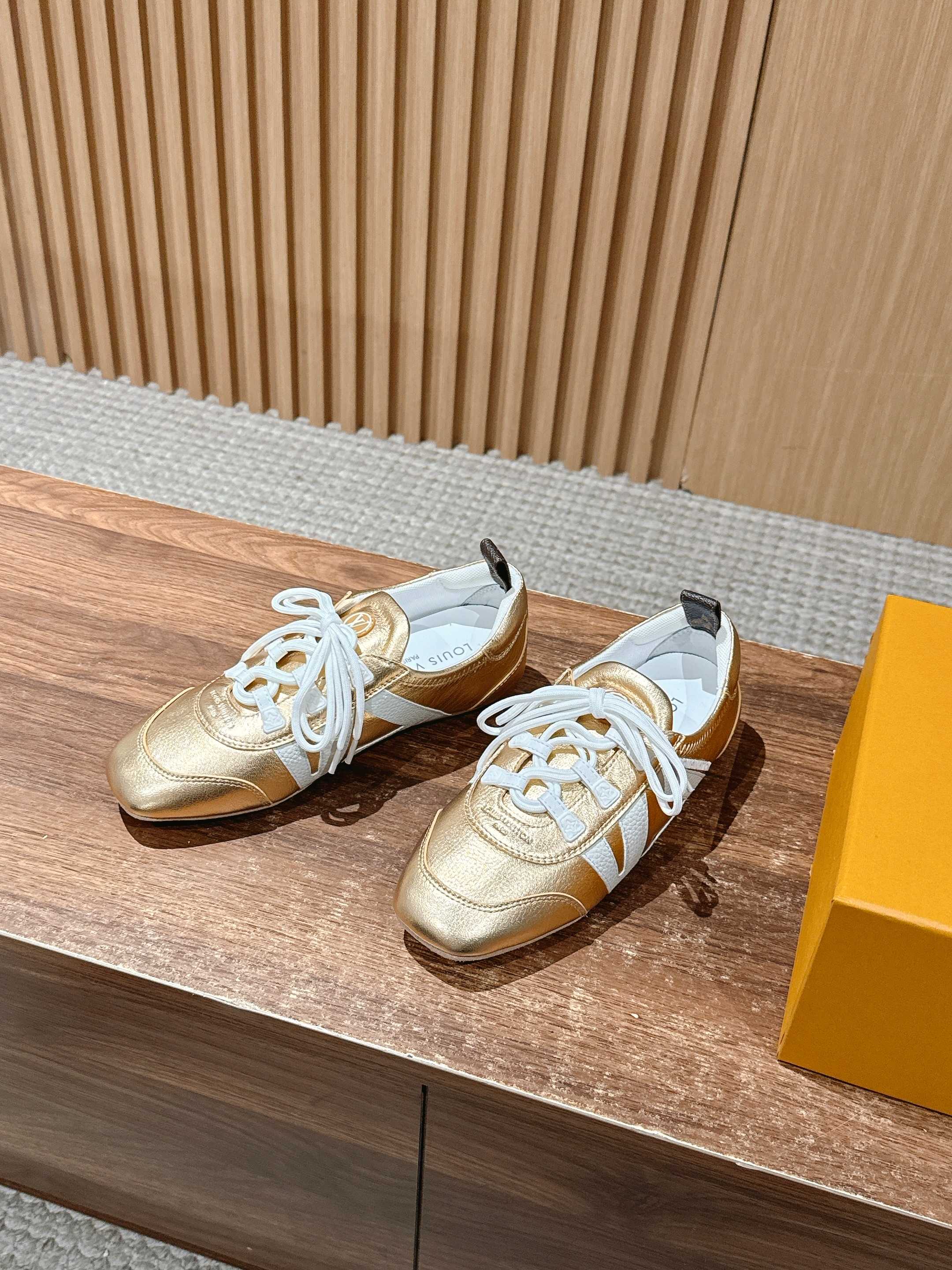 Loui 25fw sneaker