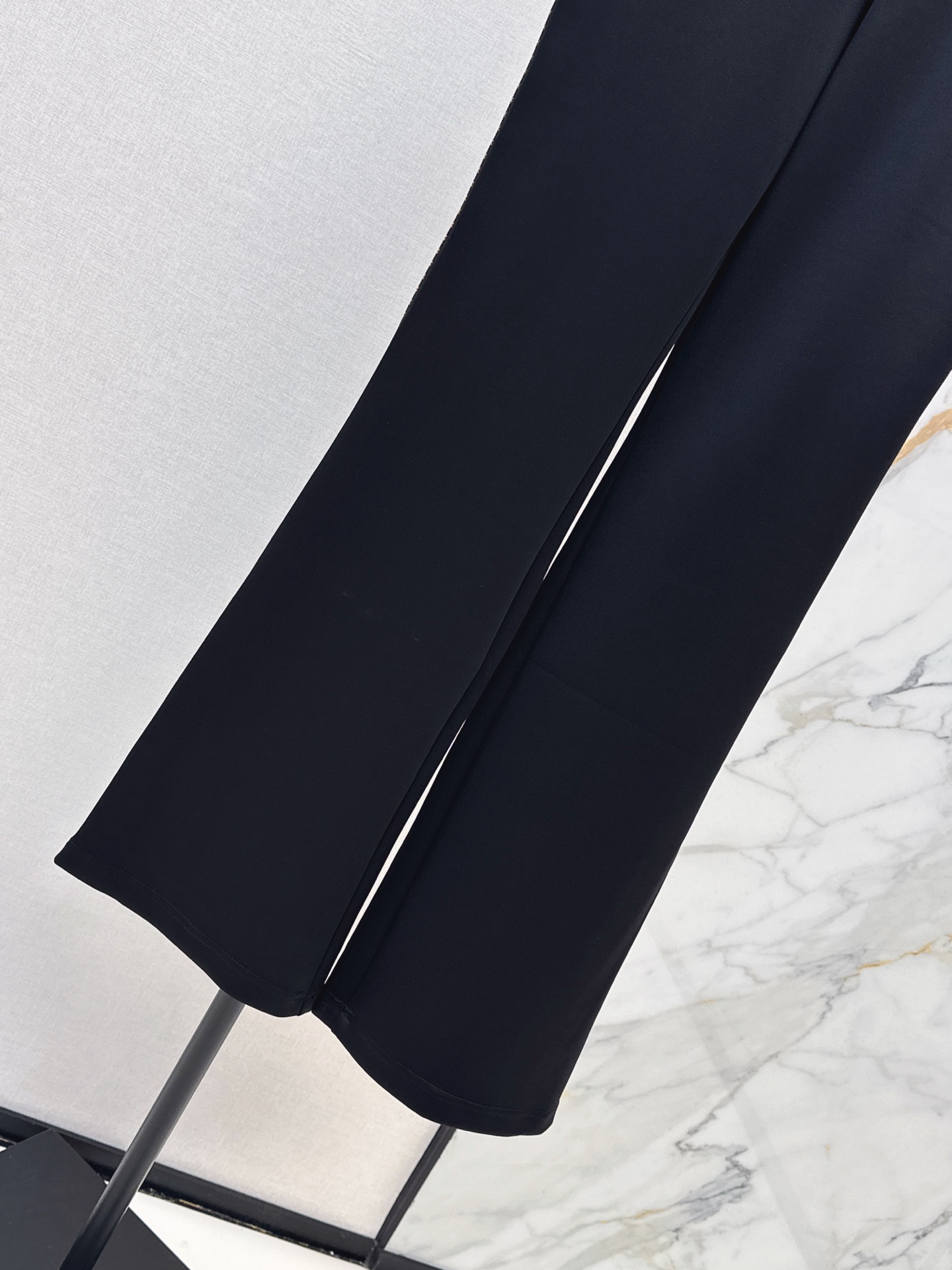 Loui 26fw flared pants