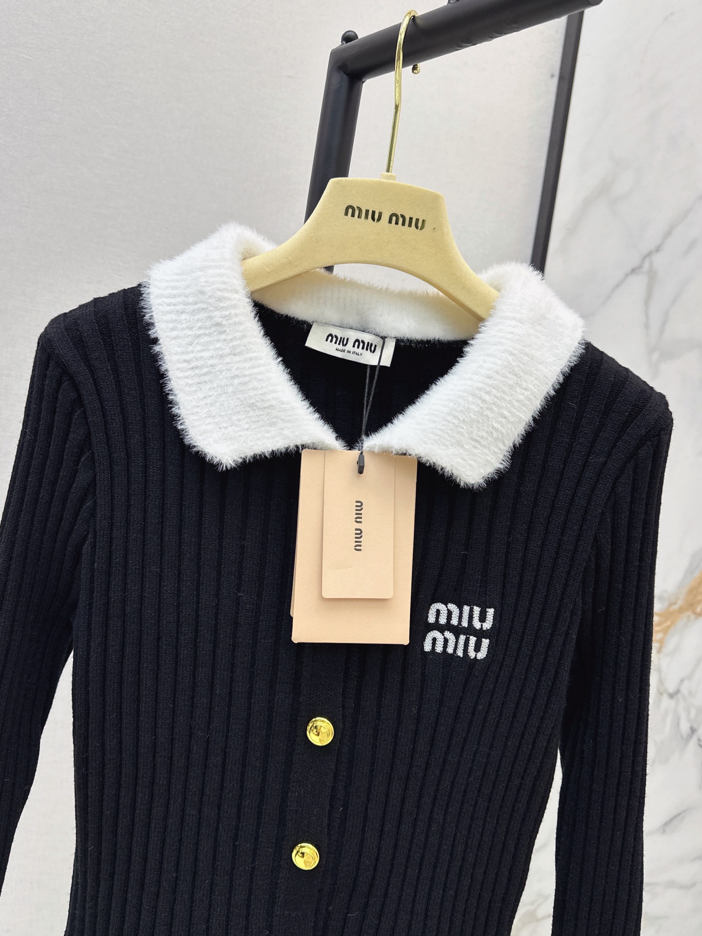 Miu 26fw ribbed knit cardigan