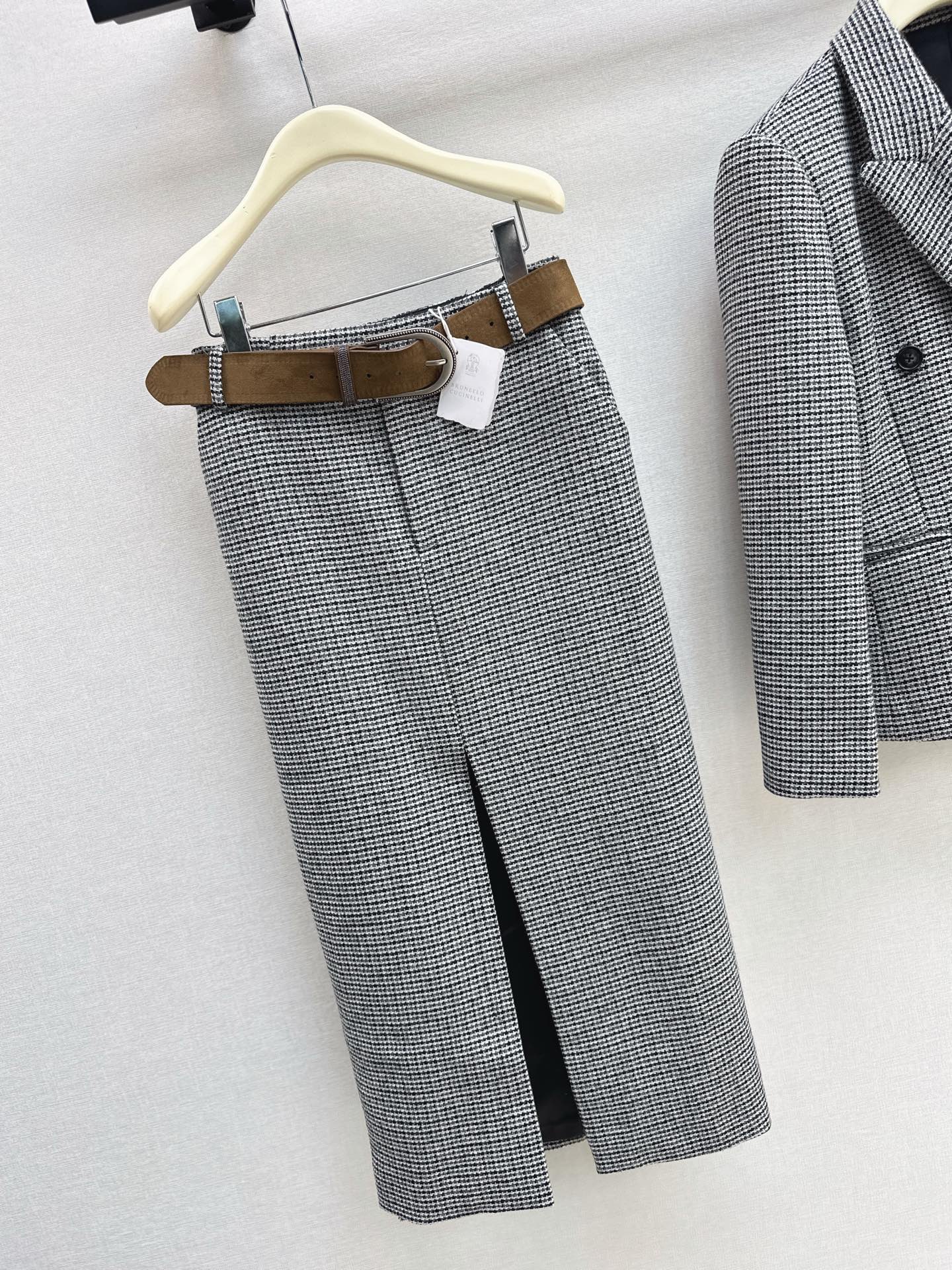 Brun 26fw houndstooth skirt