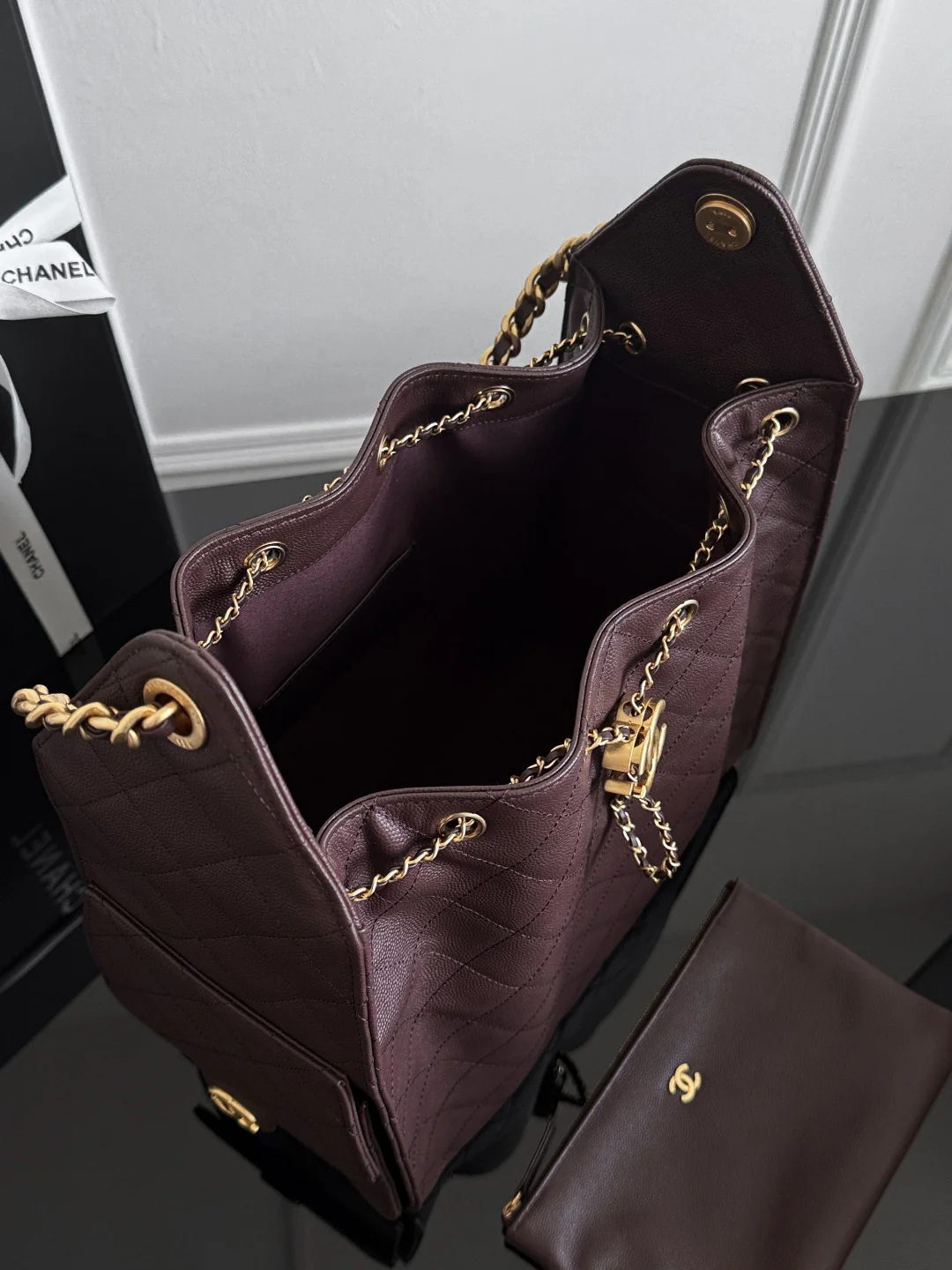 Chan 25A hobo bags