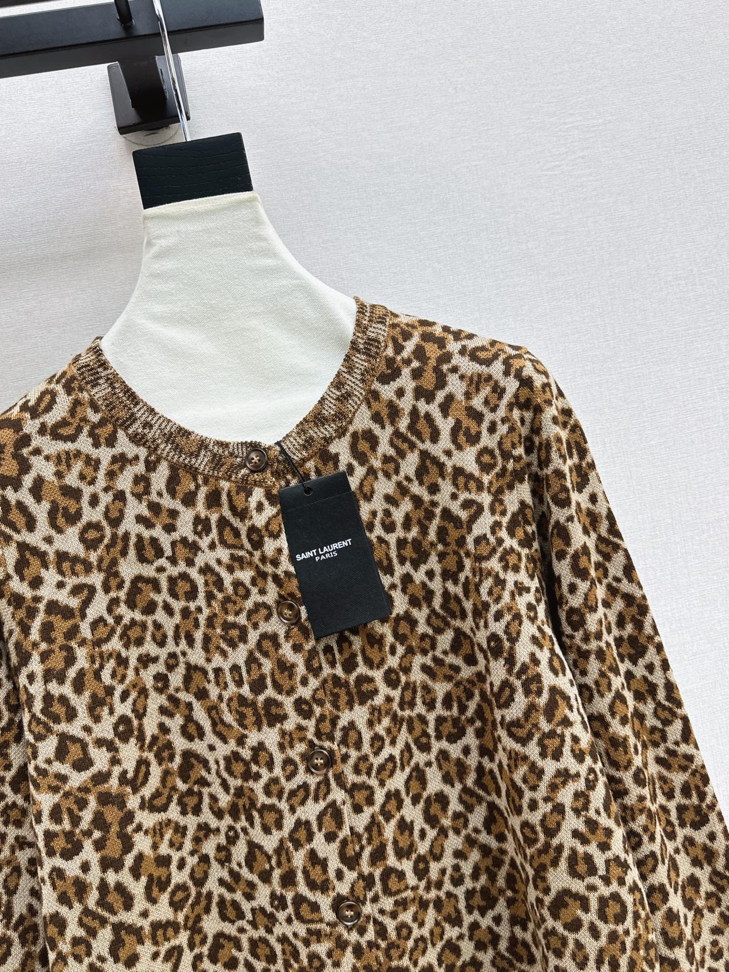 Sain 26fw leopard jacquard knit cardigan