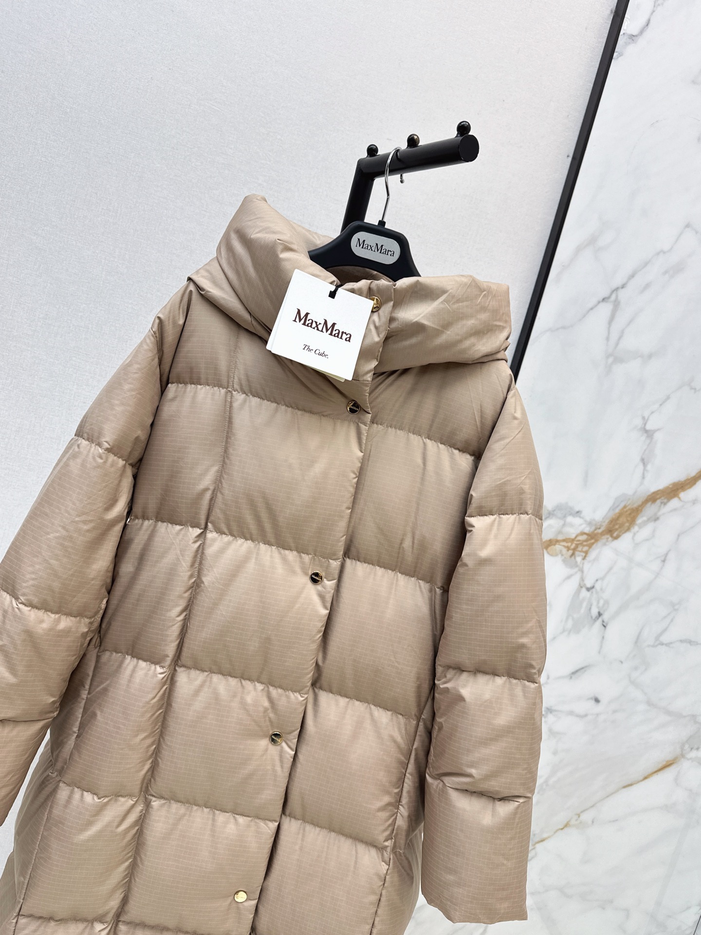 Max 26fw hooded long down jacket