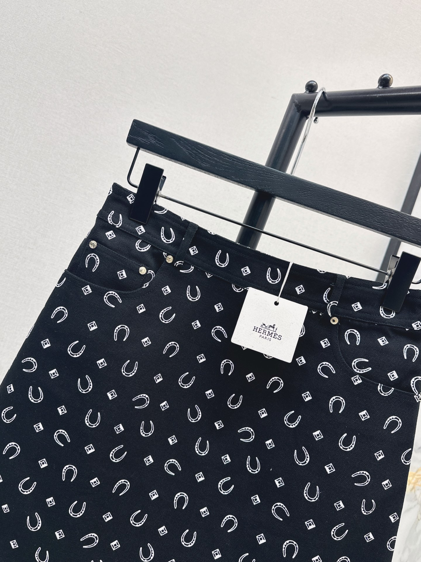 Herm 26fw print skirt