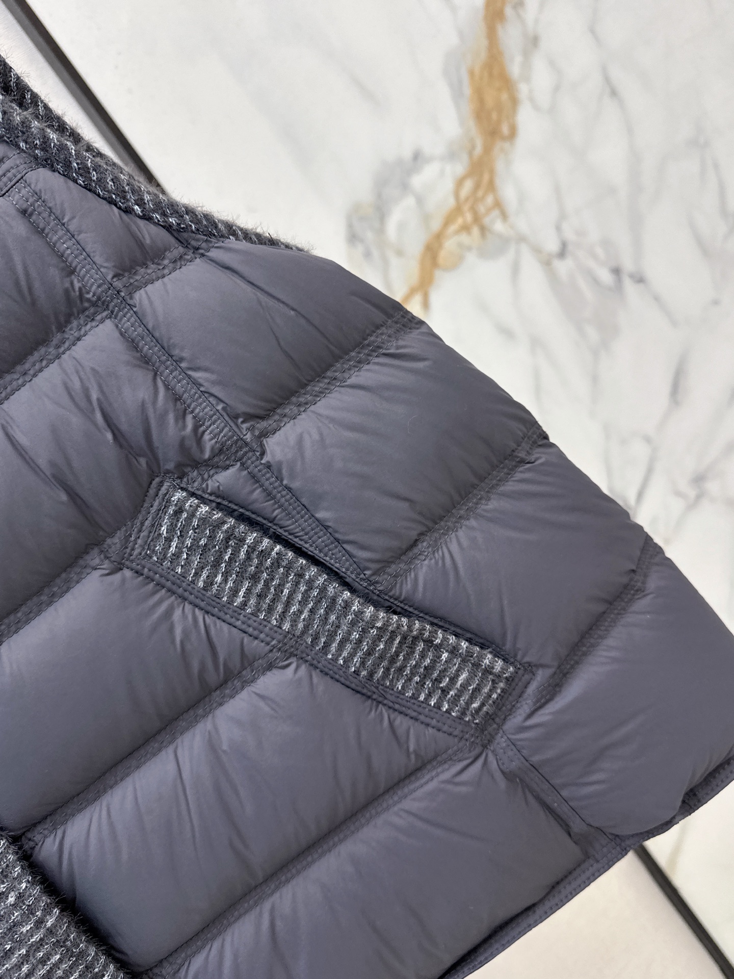 Max 26fw wool contract down vest