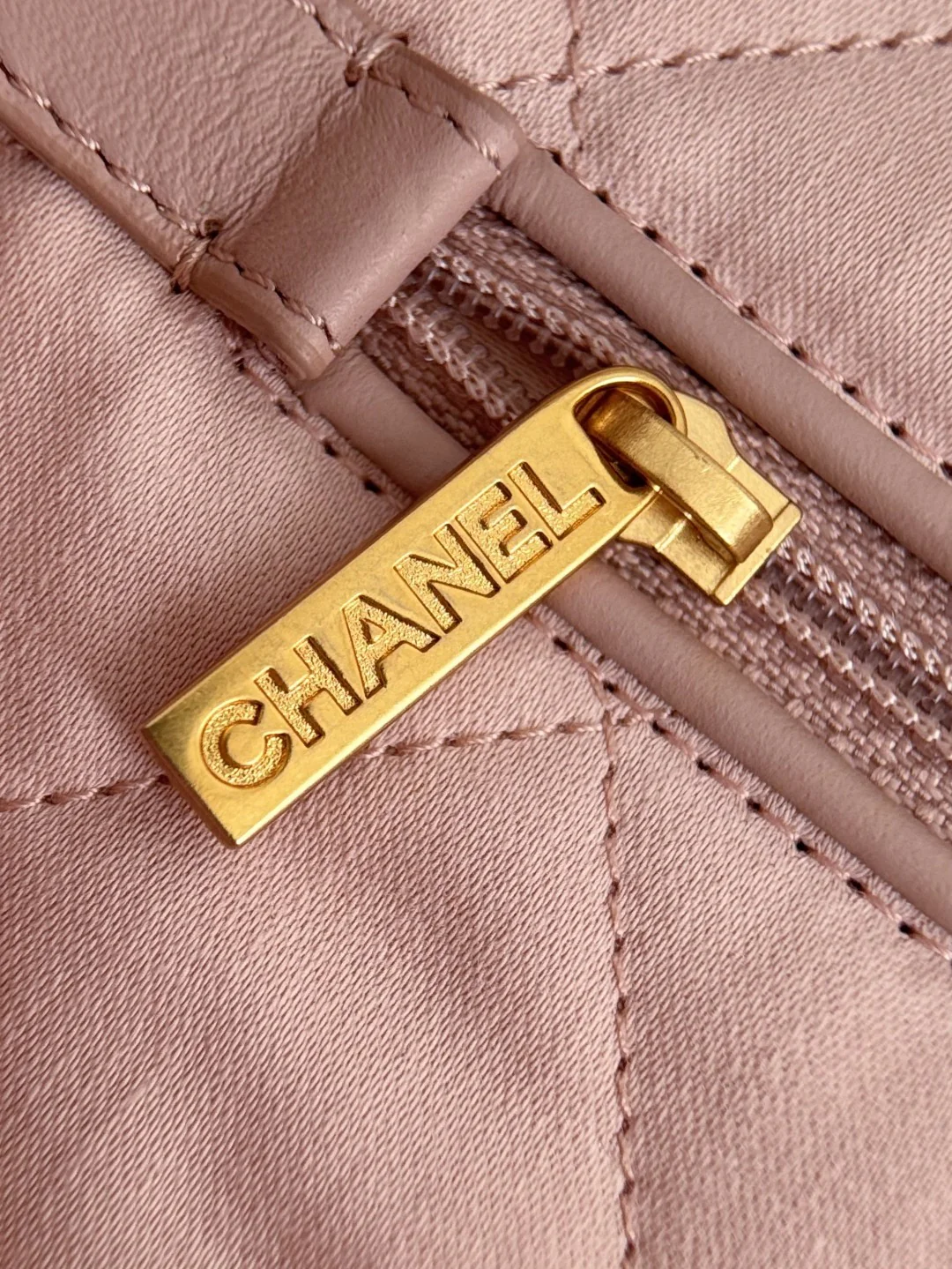 Chan 22 bag handbag