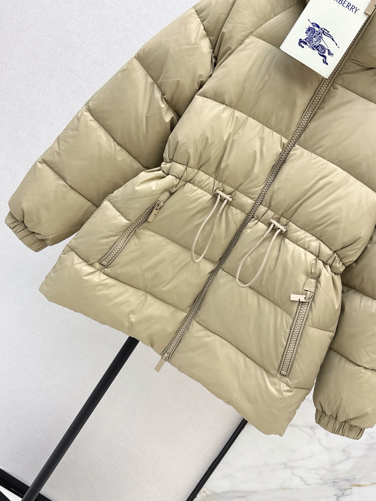 Bur 26fw hooded drawstring down jacket