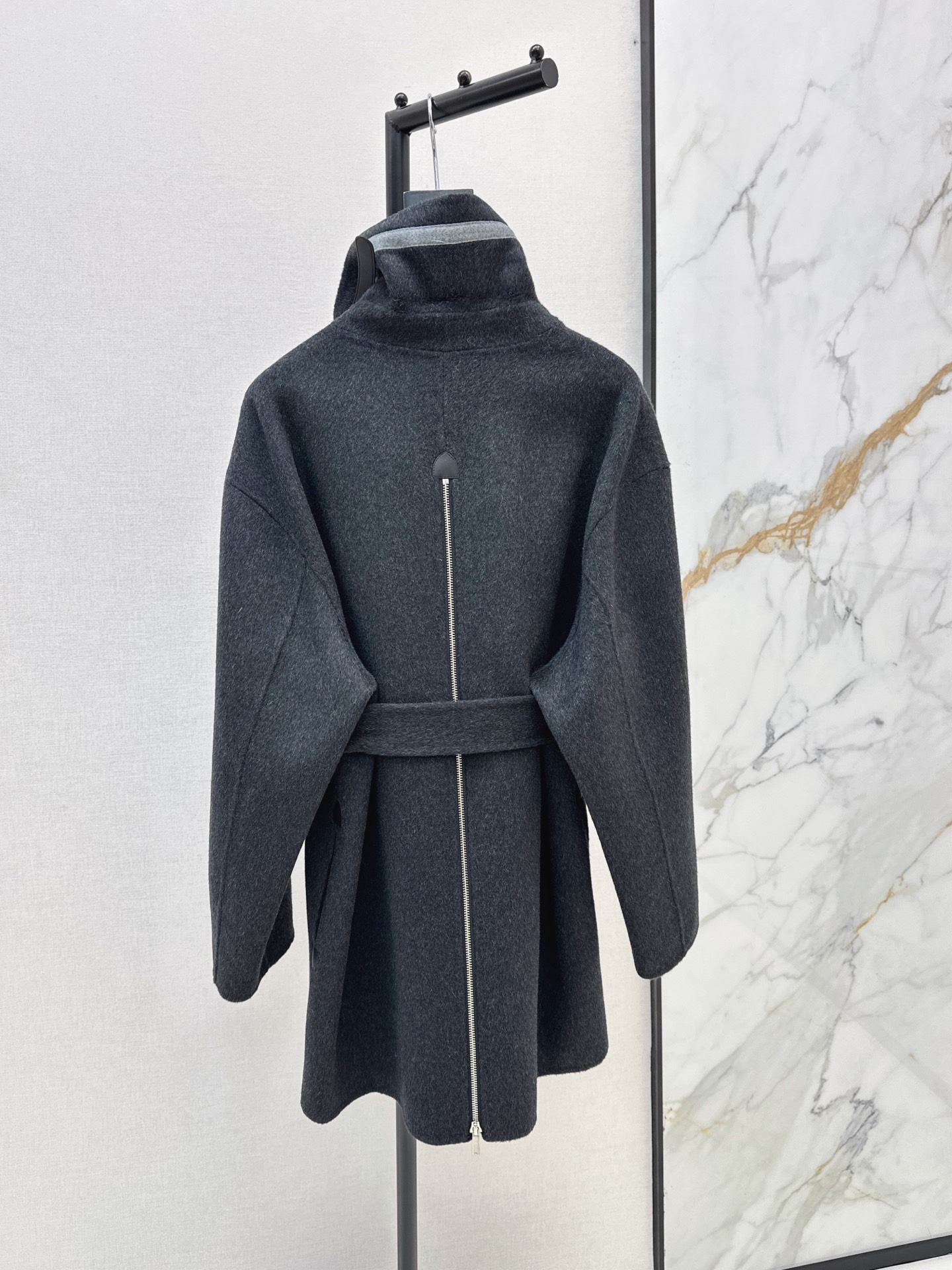 Her 26fw belted woolen jacket
